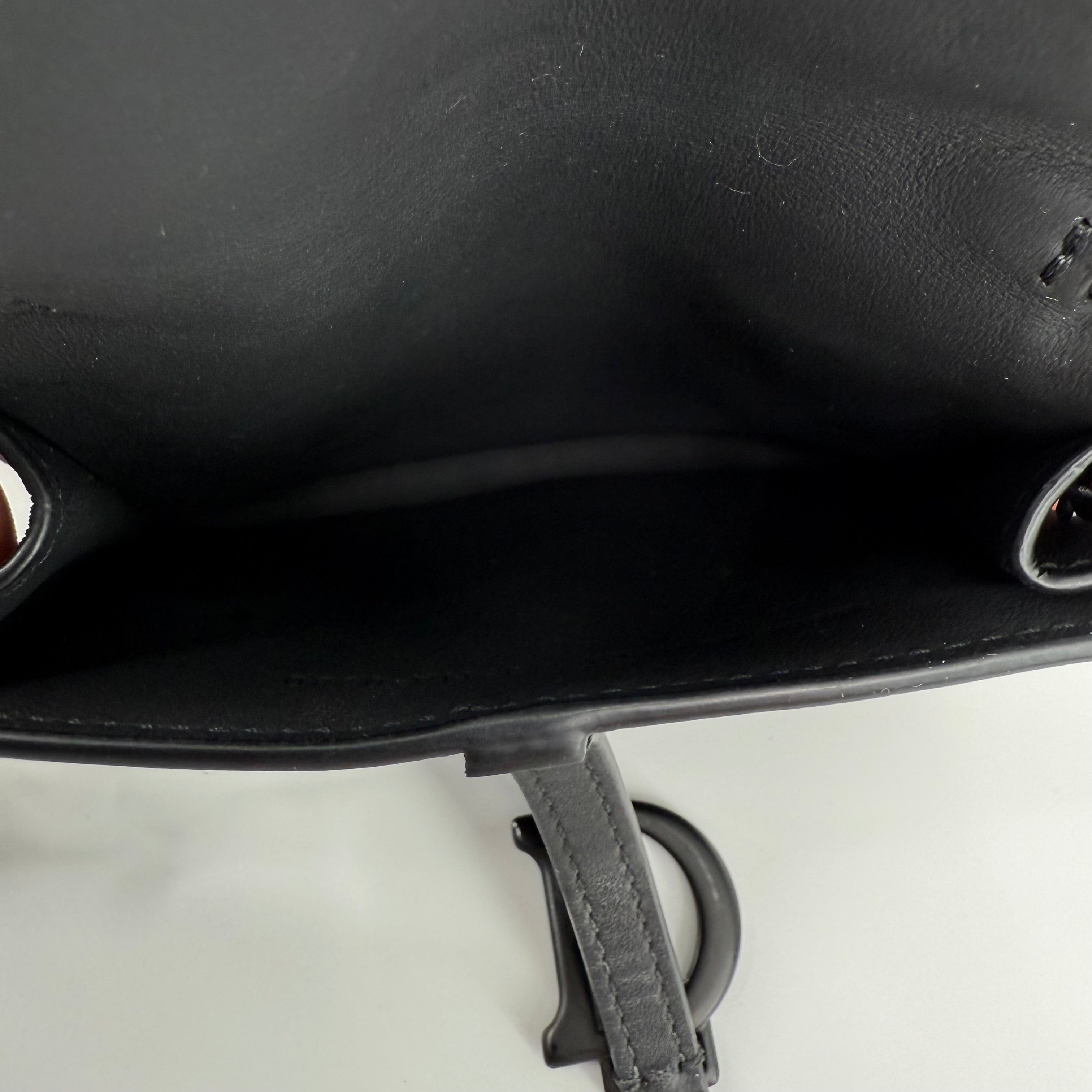DIOR Black Saddle Wallet On Chain