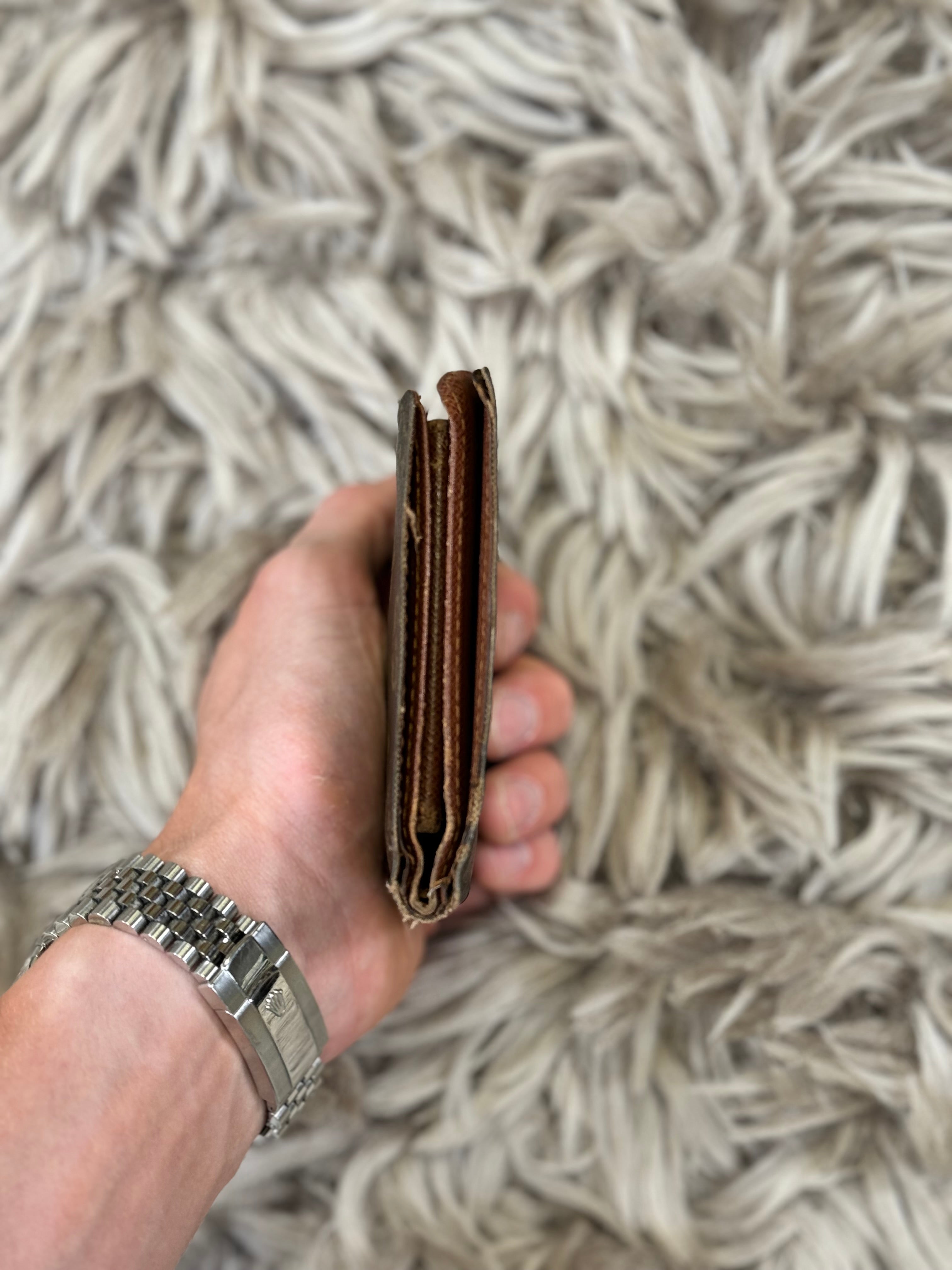 Louis Vuitton Bi-fold wallet