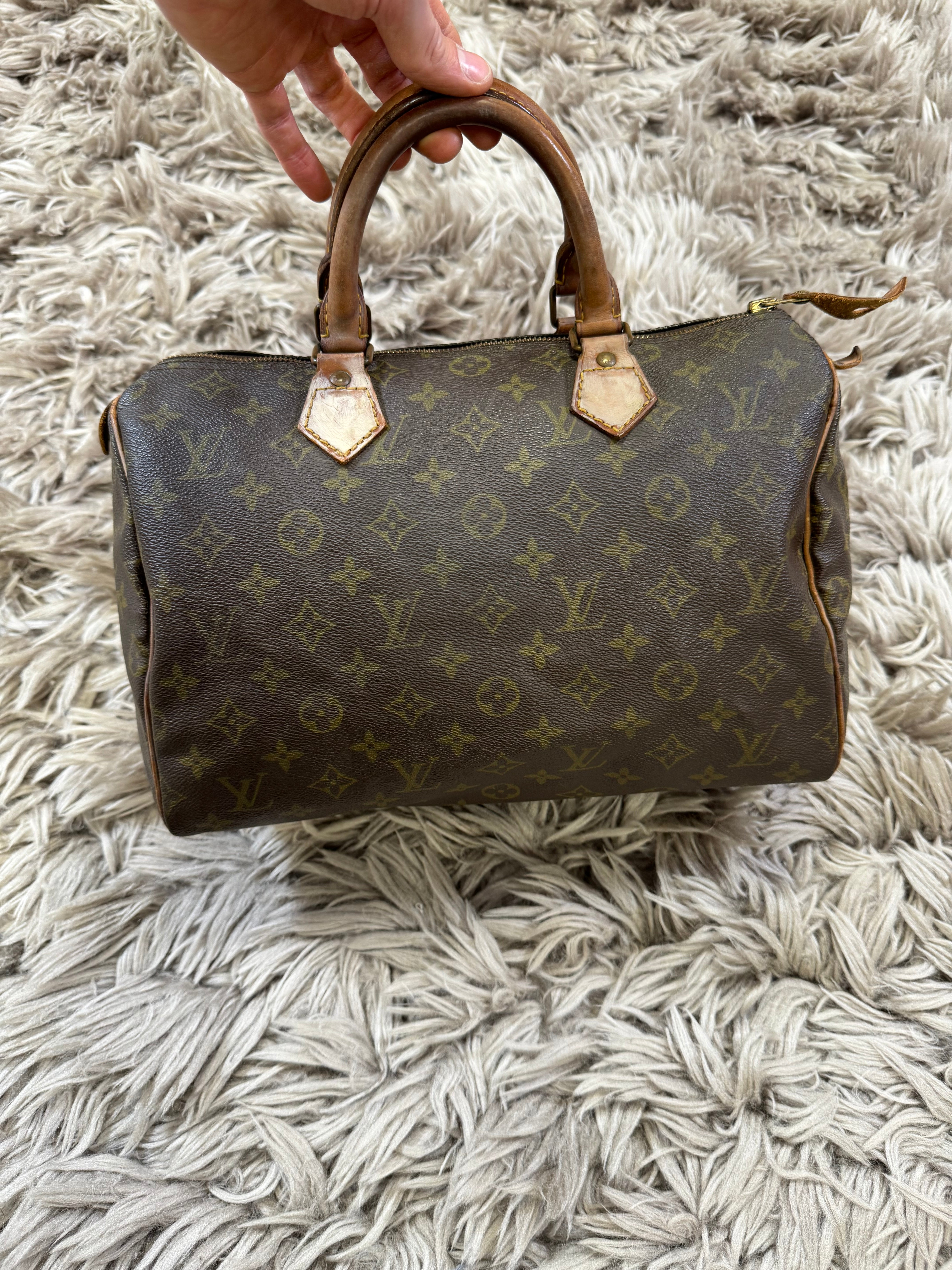 Louis Vuitton speedy 30