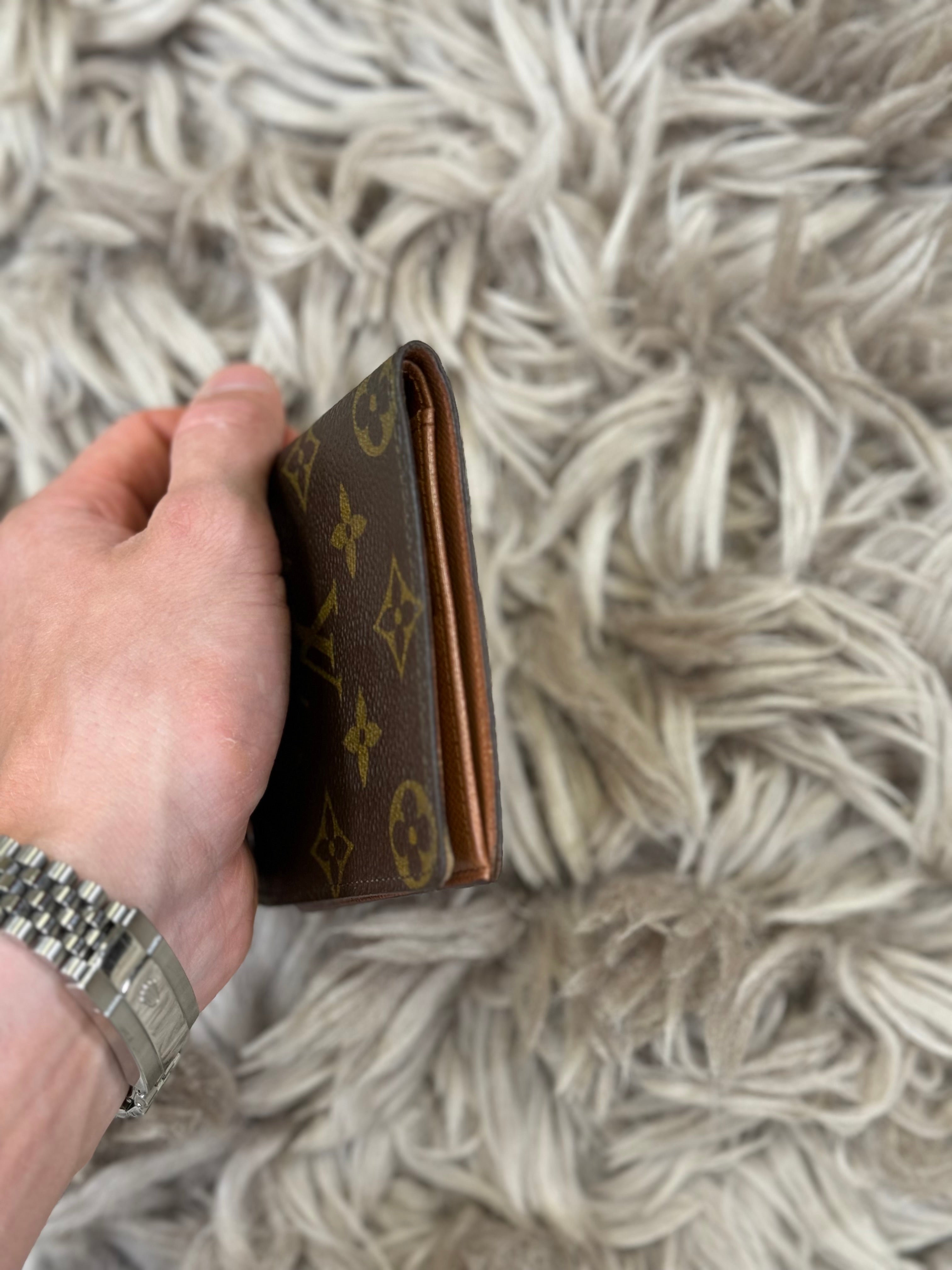 Louis Vuitton Bi-fold wallet