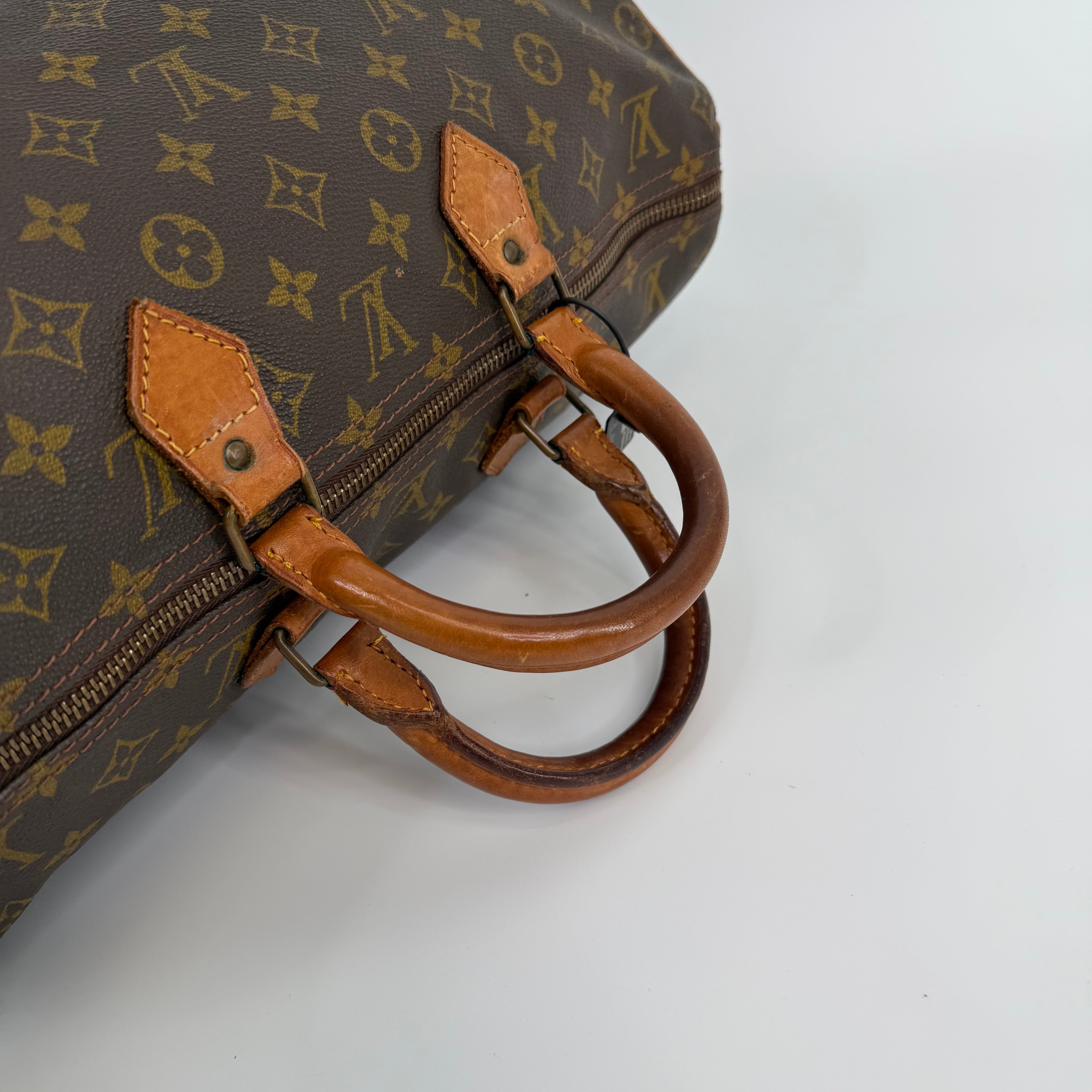 Louis Vuitton Monogram Speedy 40