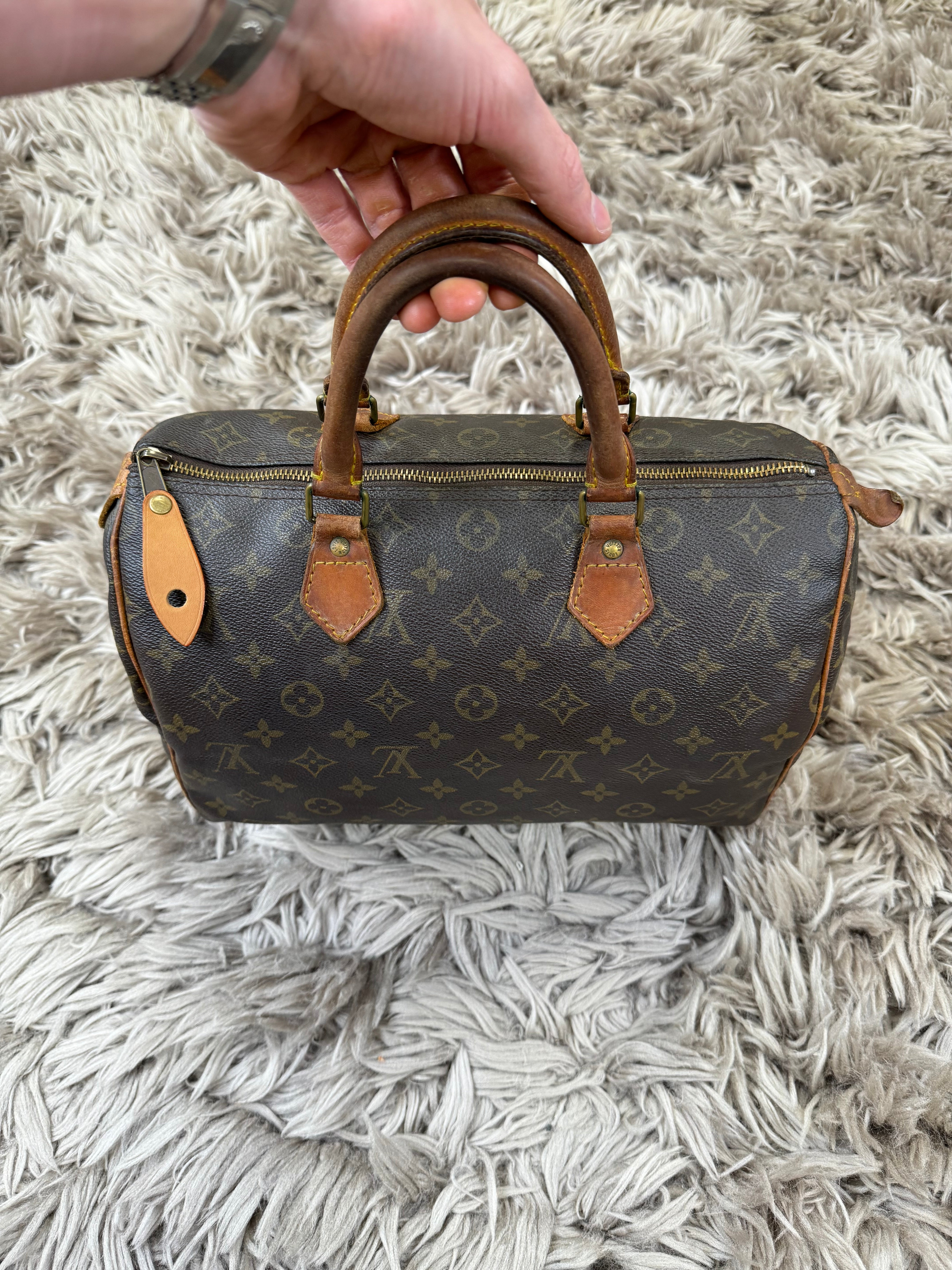 Louis Vuitton speedy 30