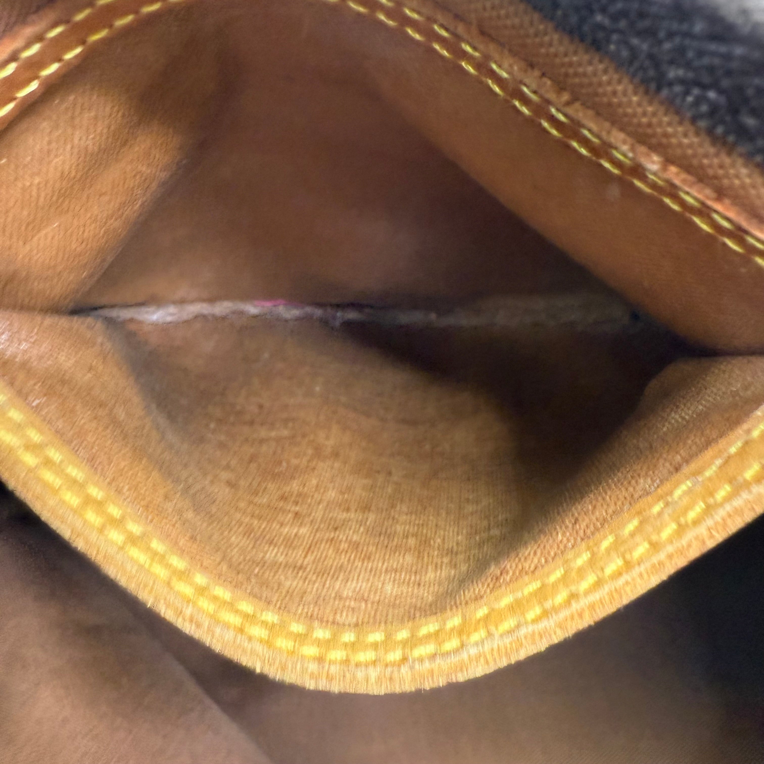 Louis Vuitton Monogram Speedy 30