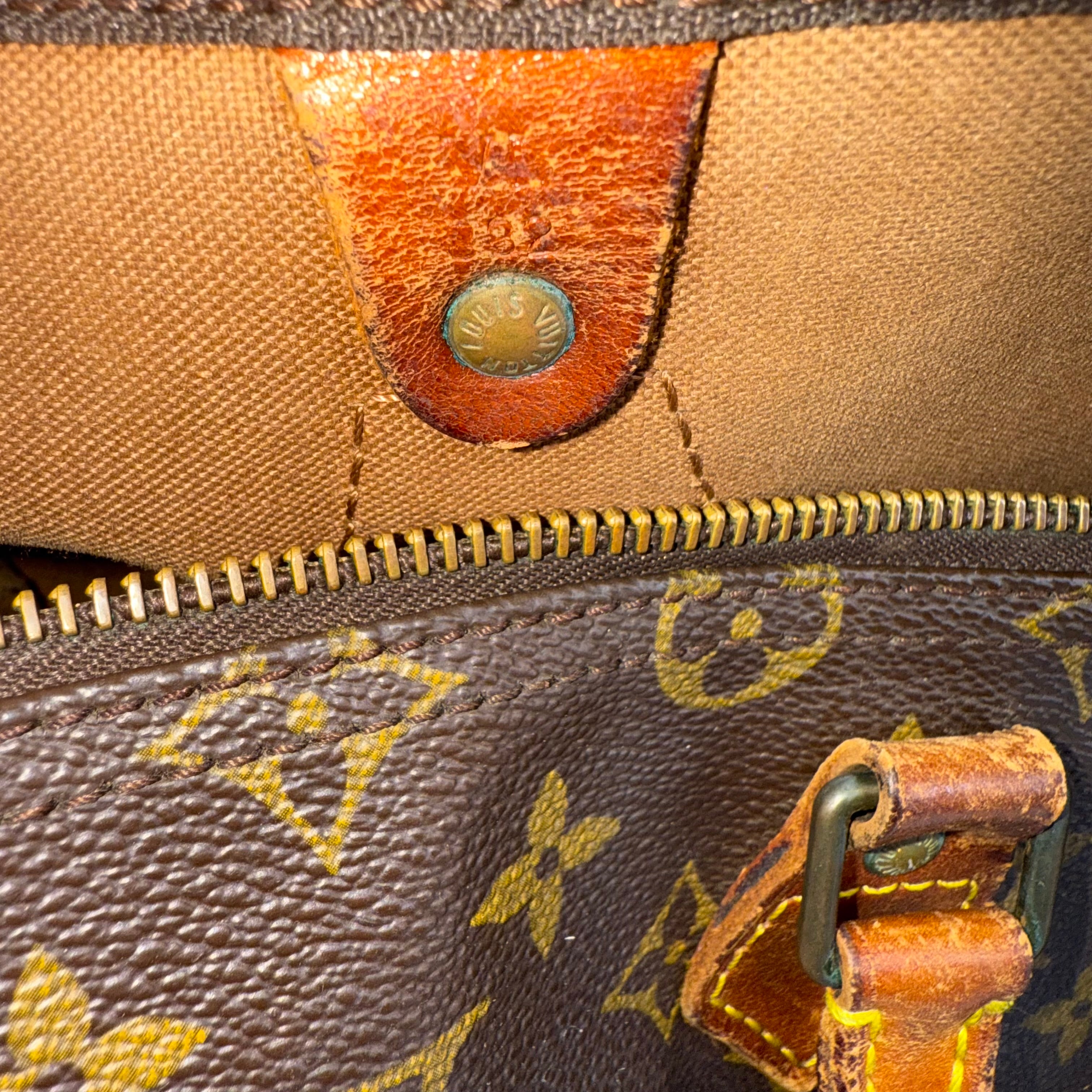 Louis Vuitton Monogram Speedy 35