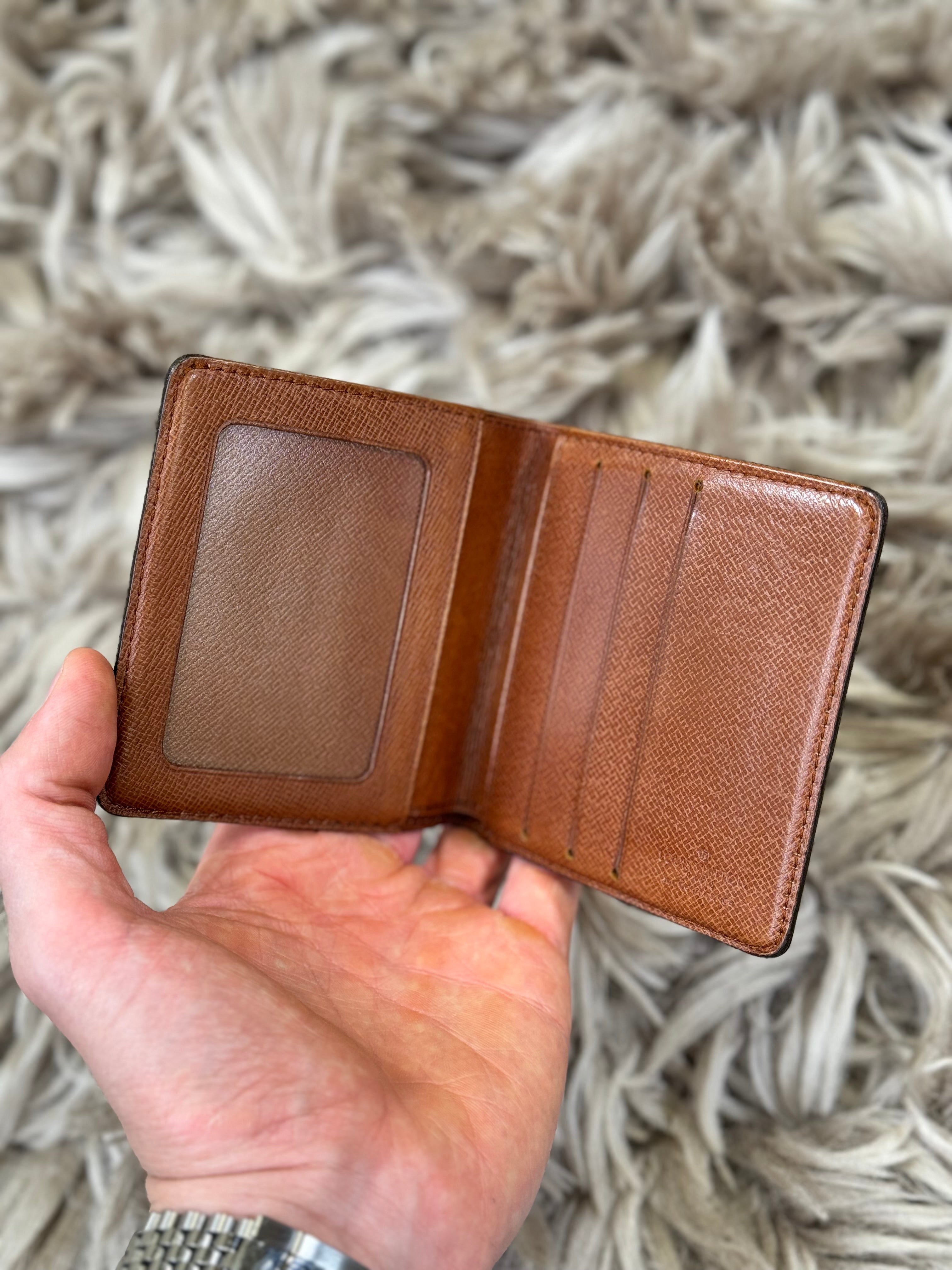 Louis Vuitton Bi-fold wallet