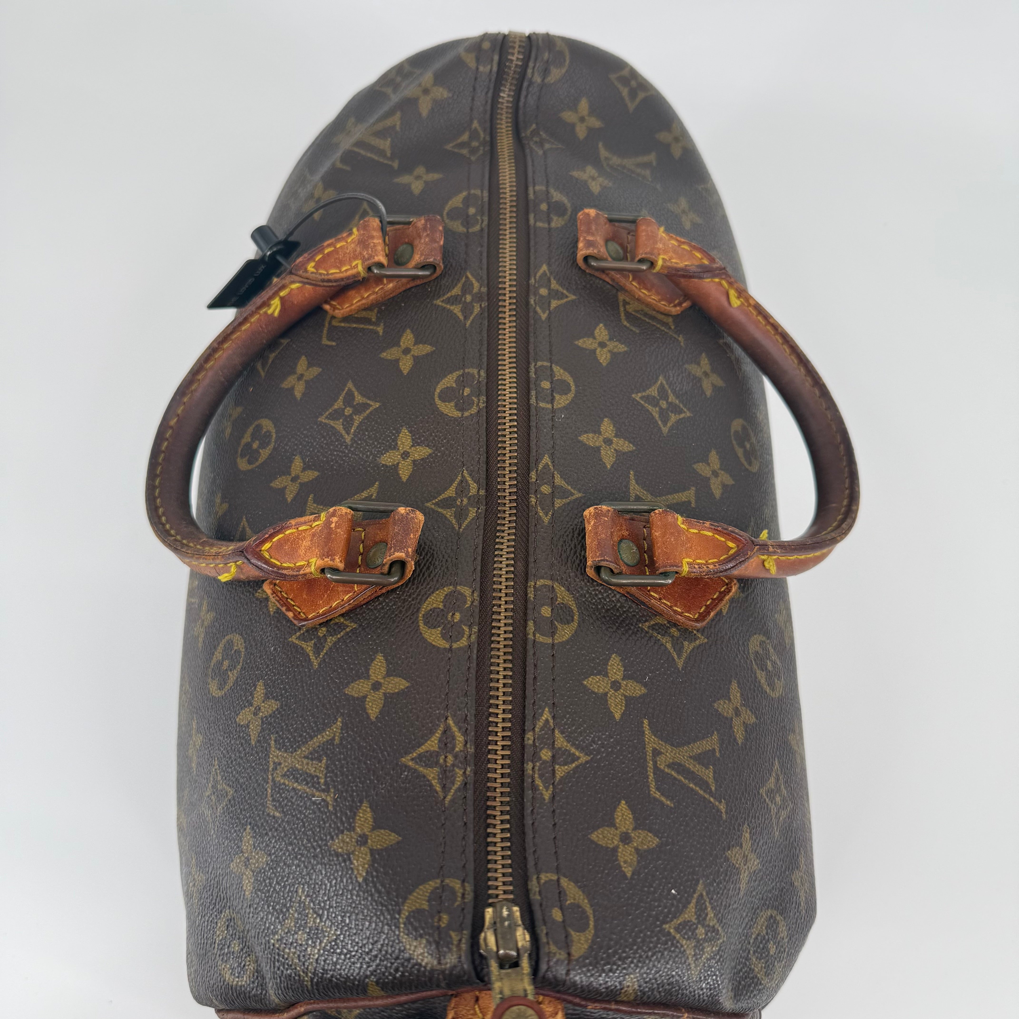 Louis Vuitton Monogram Speedy 35