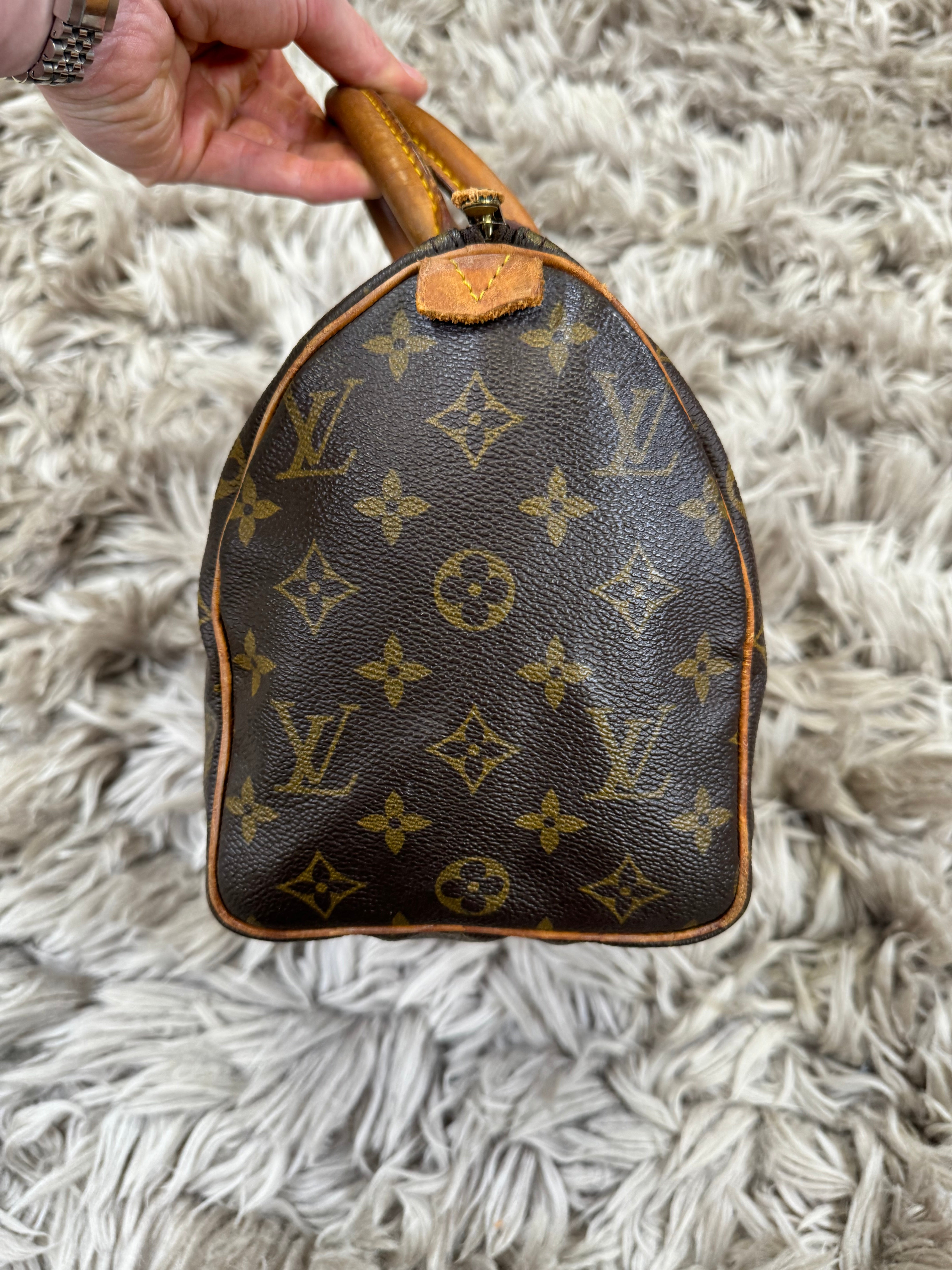 Louis Vuitton speedy 25