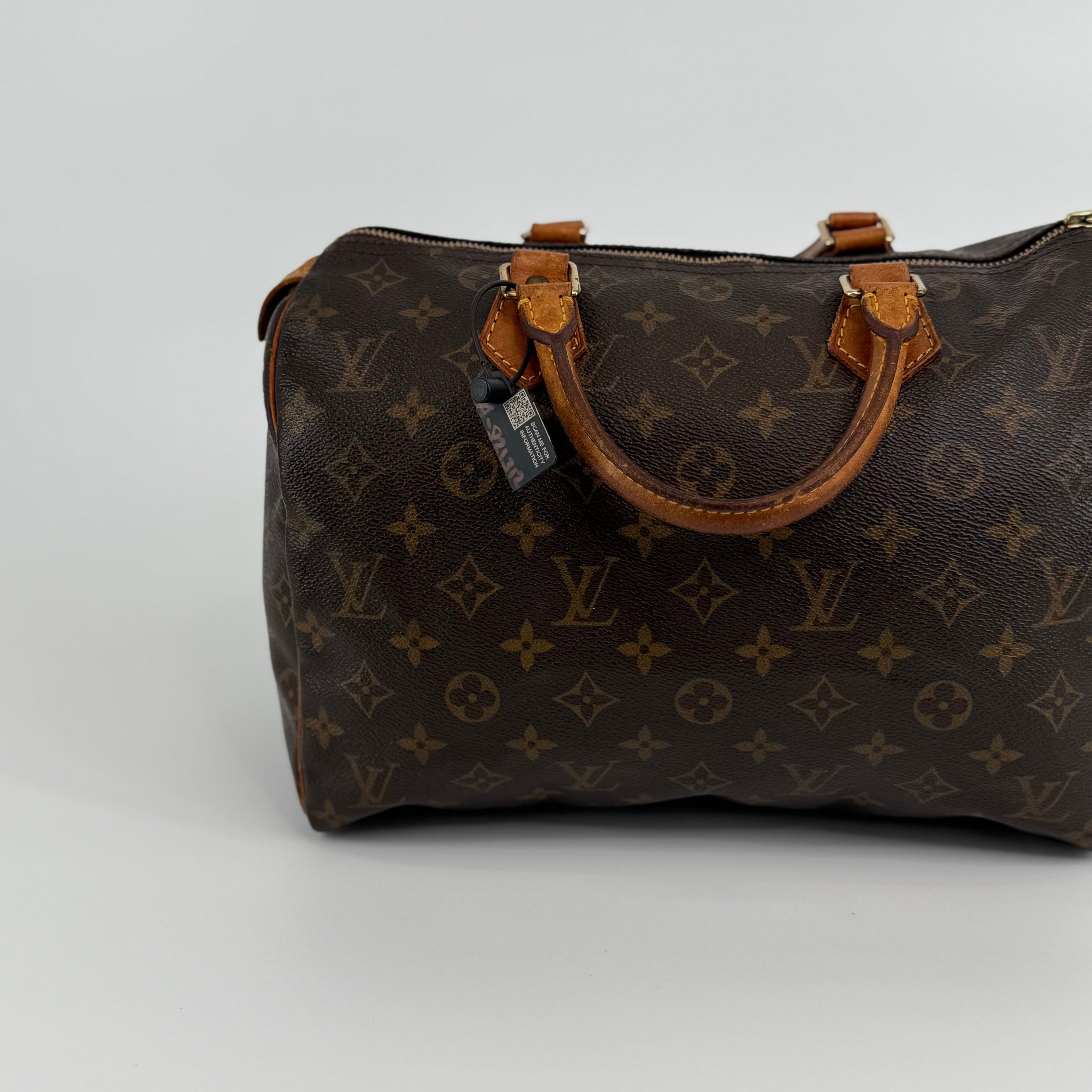 Louis Vuitton Monogram Speedy 30