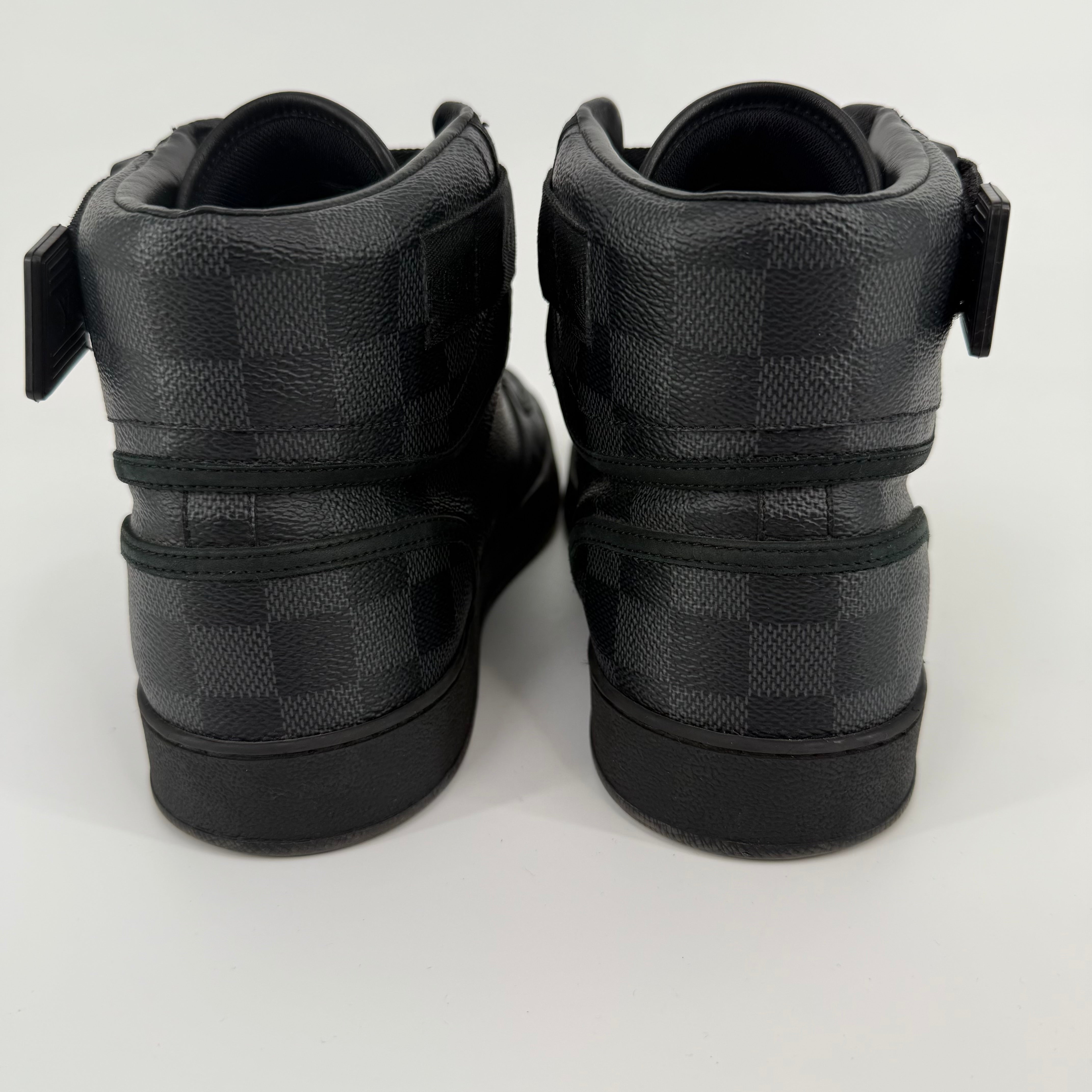Louis Vuitton Damier Graphite Rivoli High Top Trainers Size 7