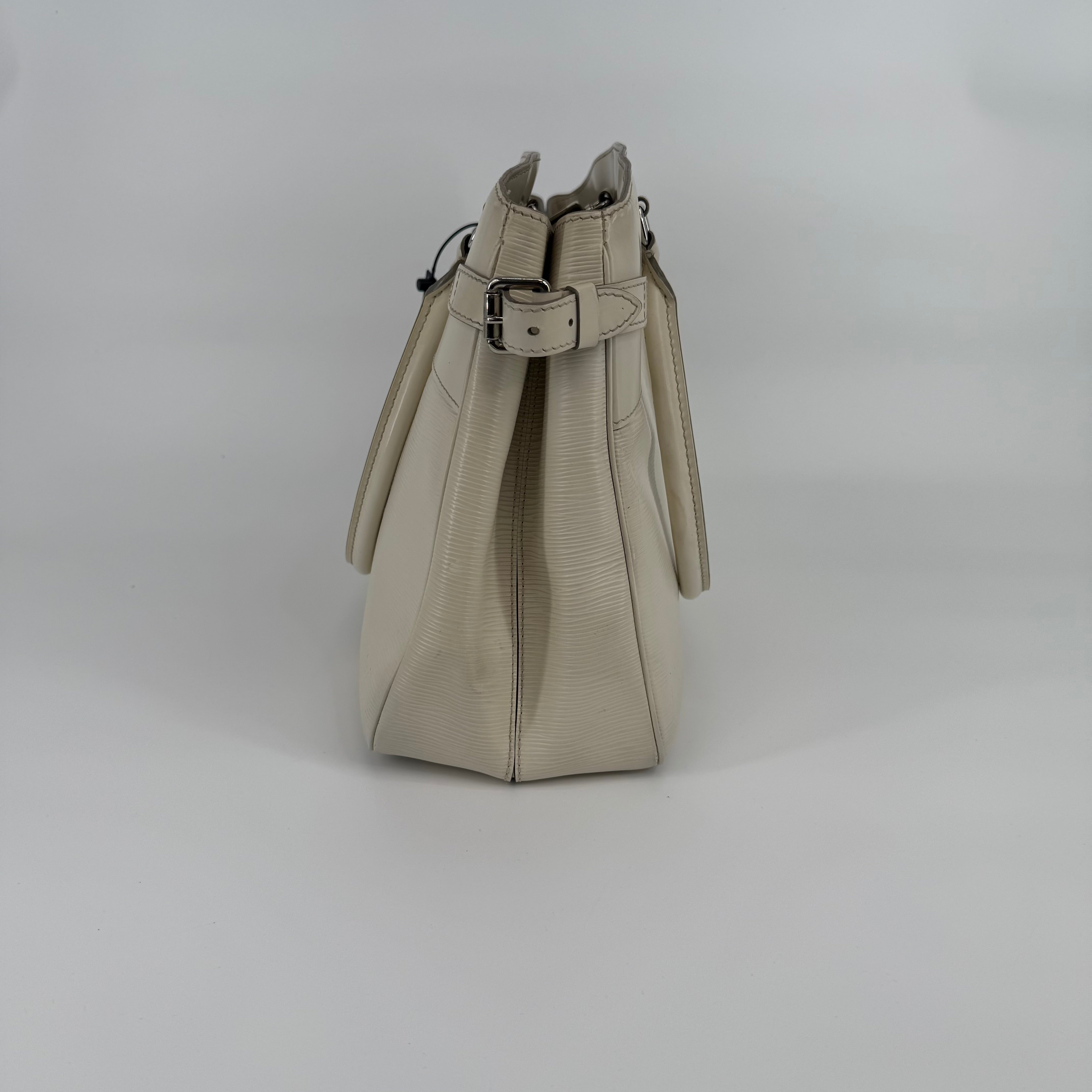 Louis Vuitton Epi White Passy GM Handbag