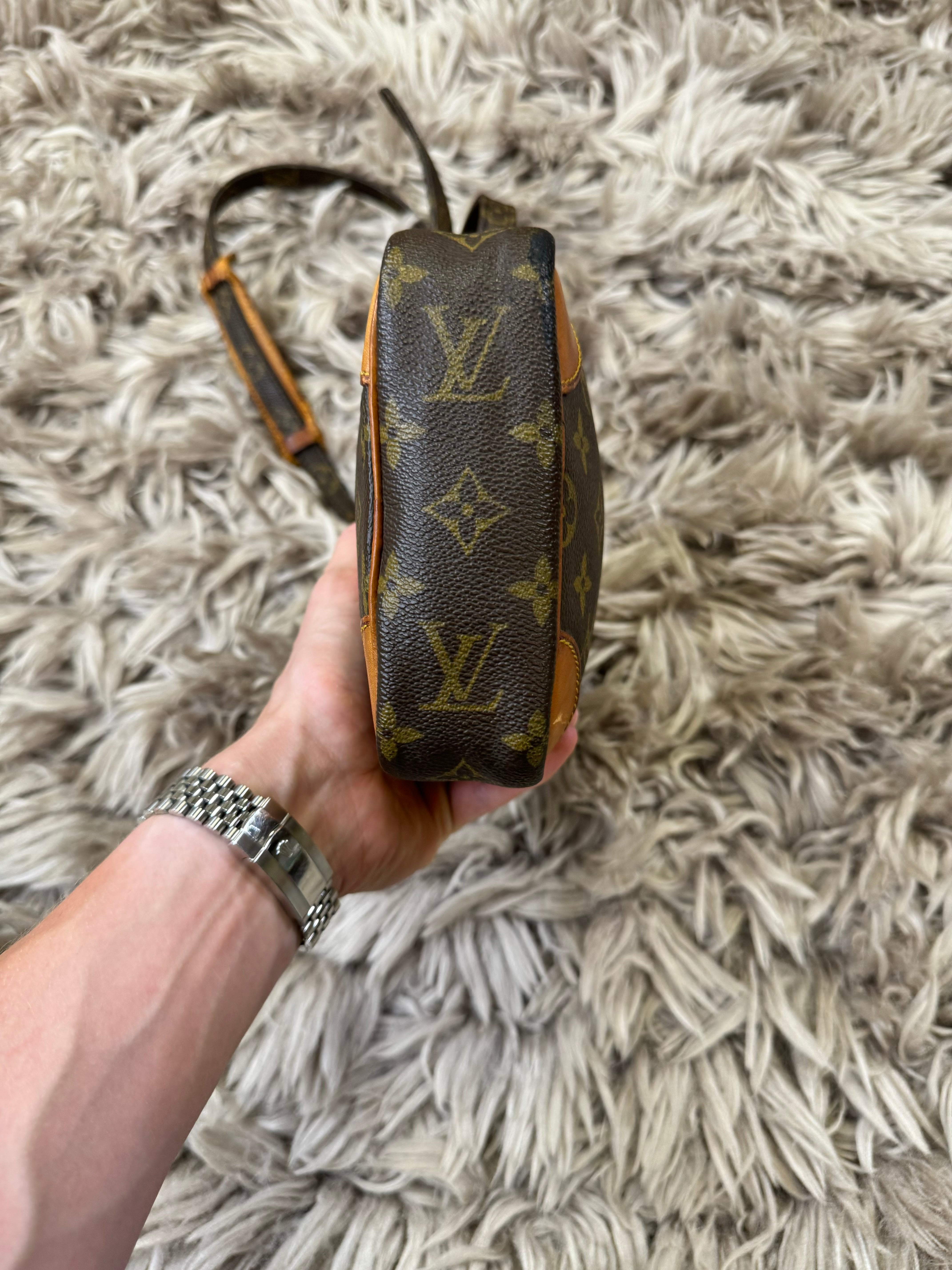 Louis Vuitton cross body bag