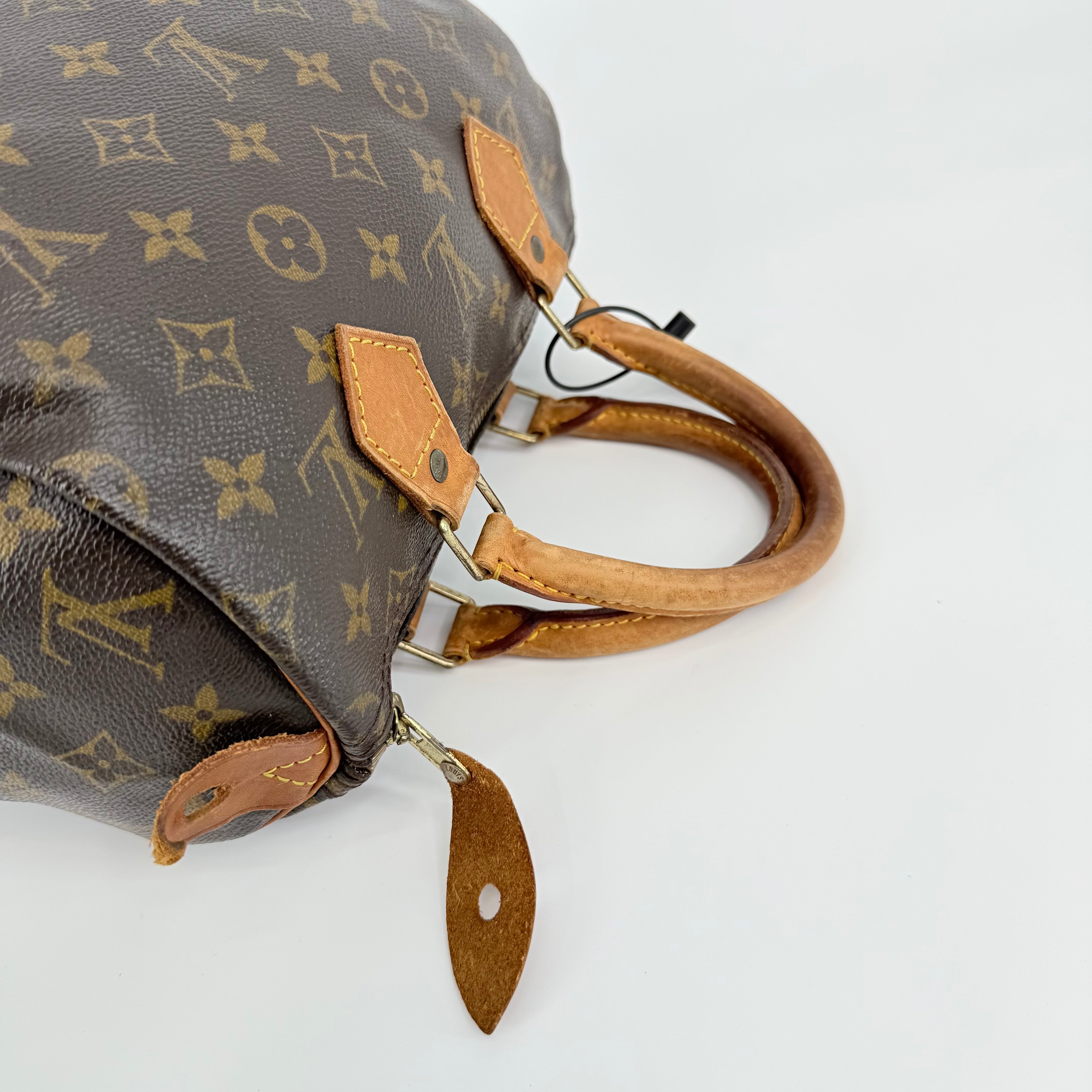 Louis Vuitton Monogram Speedy 25