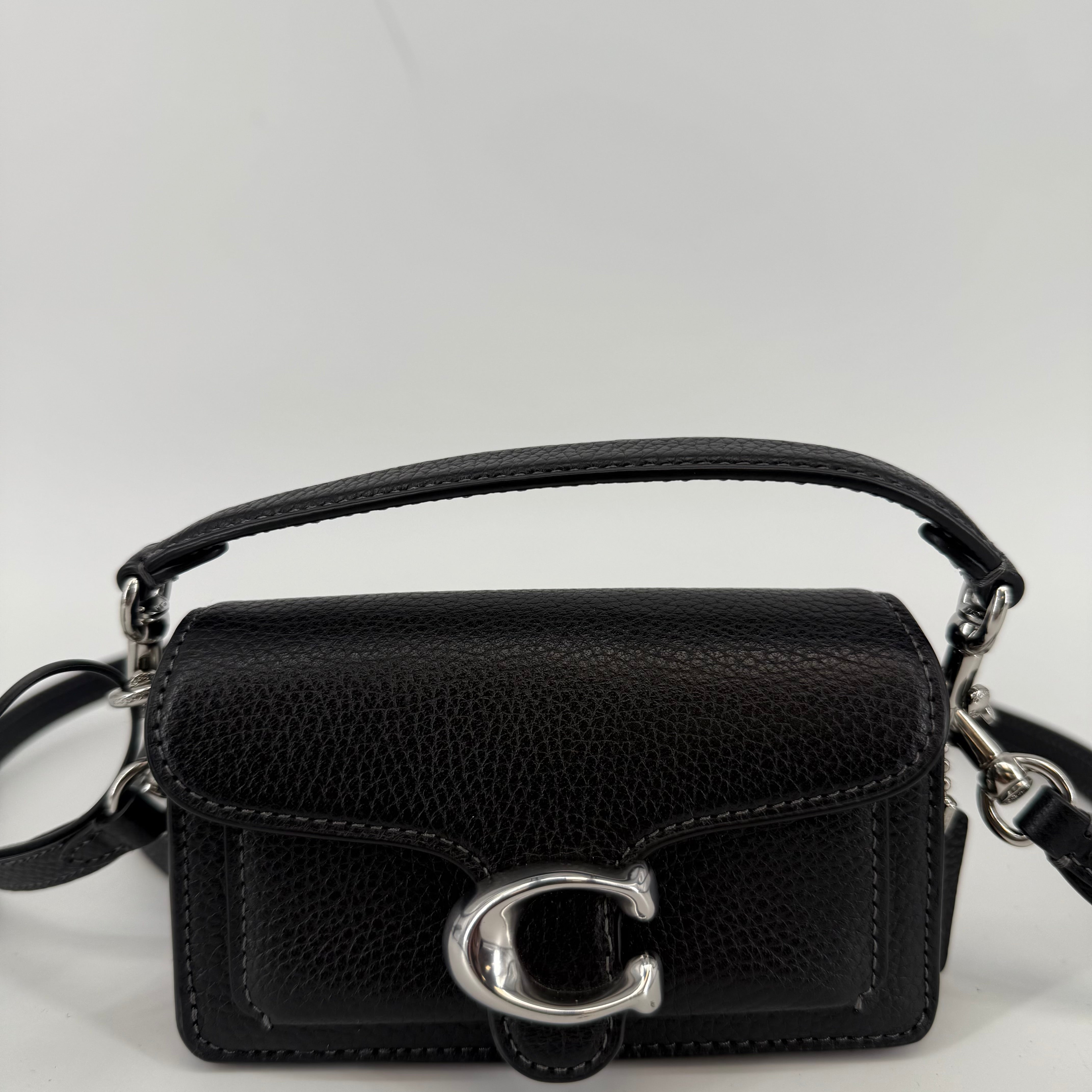 Coach Black Cobbled Leather Tabby 12 Handbag (L-347)