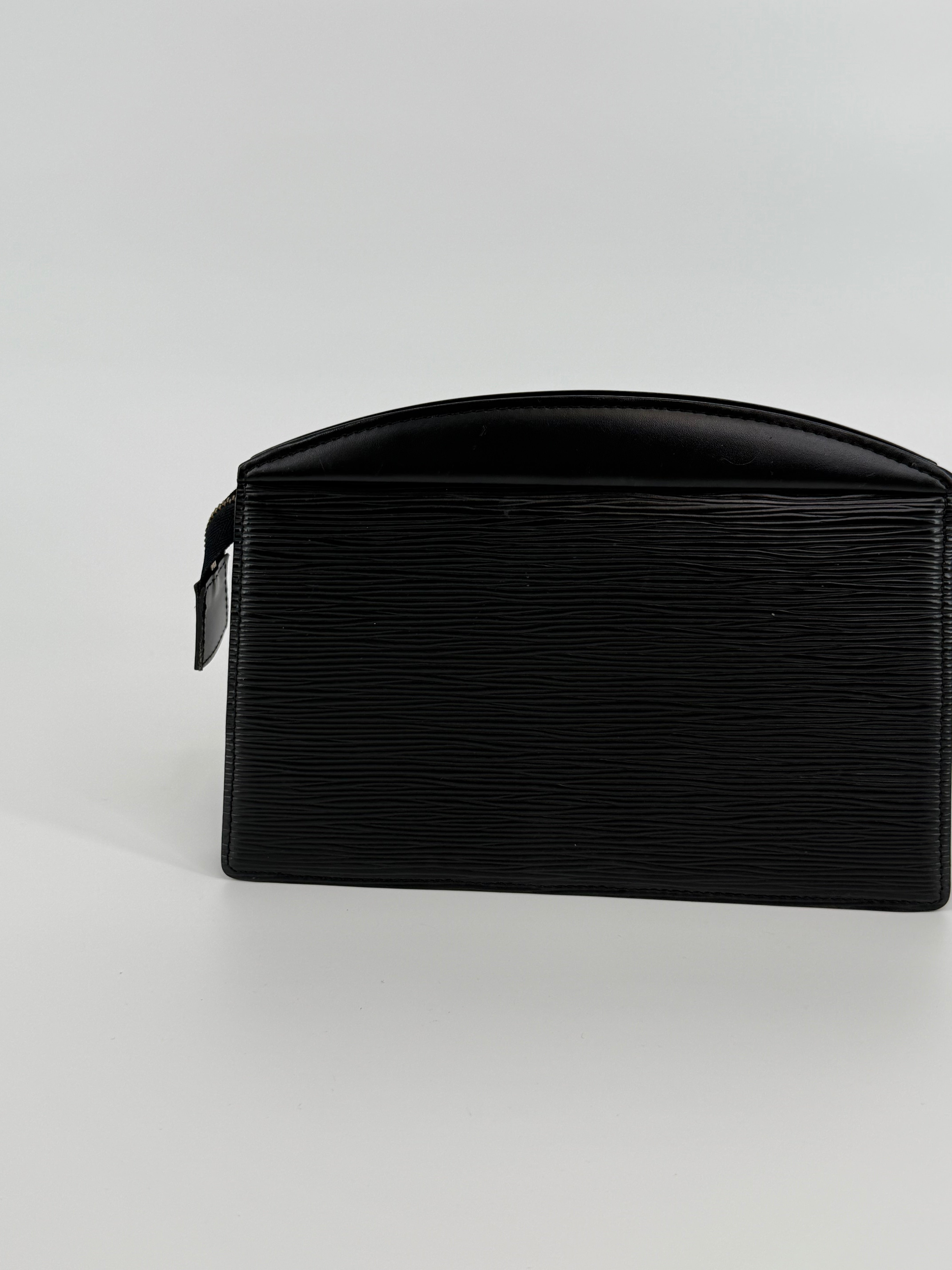 Louis Vuitton Epi Black Trusse Crete Clutch