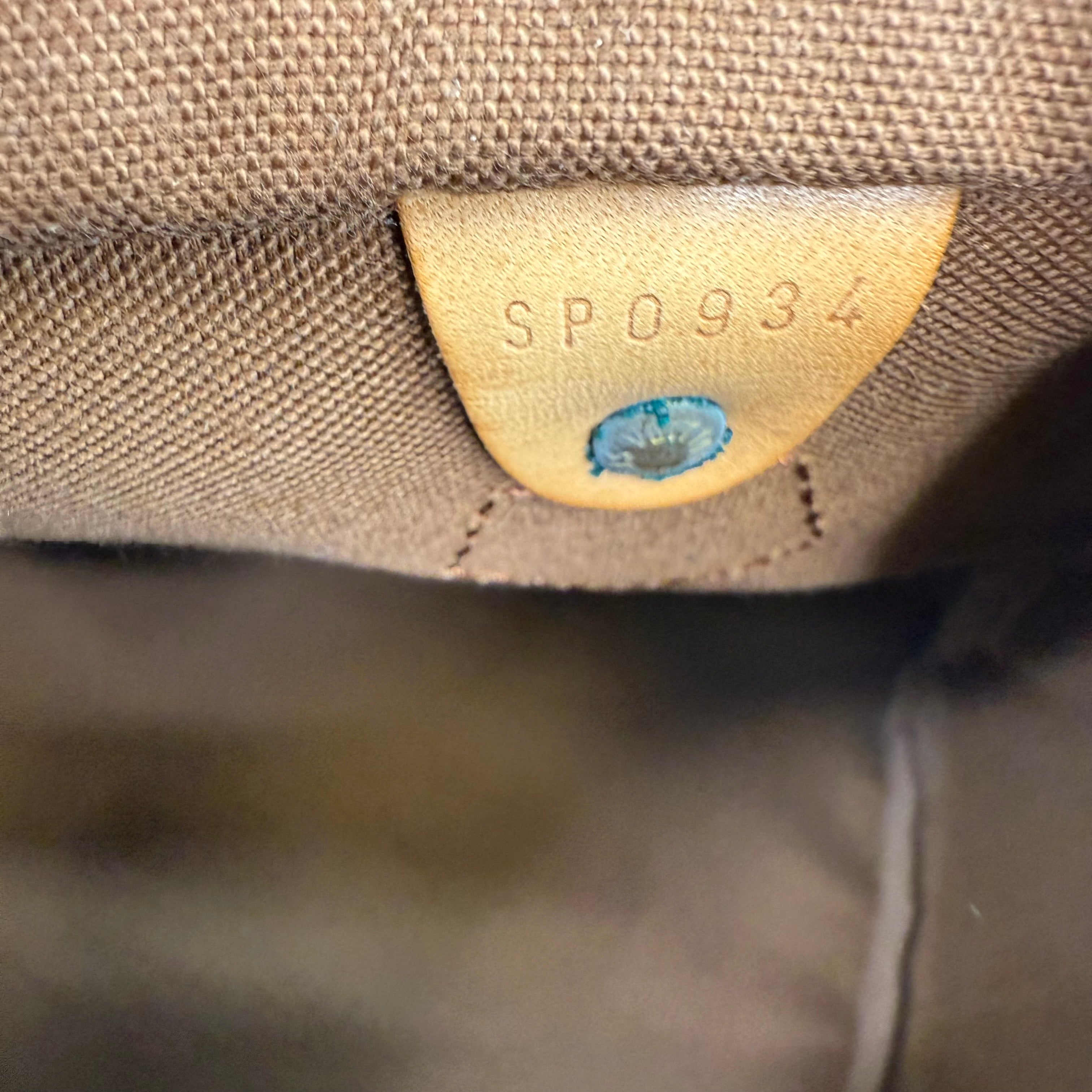 Louis Vuitton Monogram Speedy 30