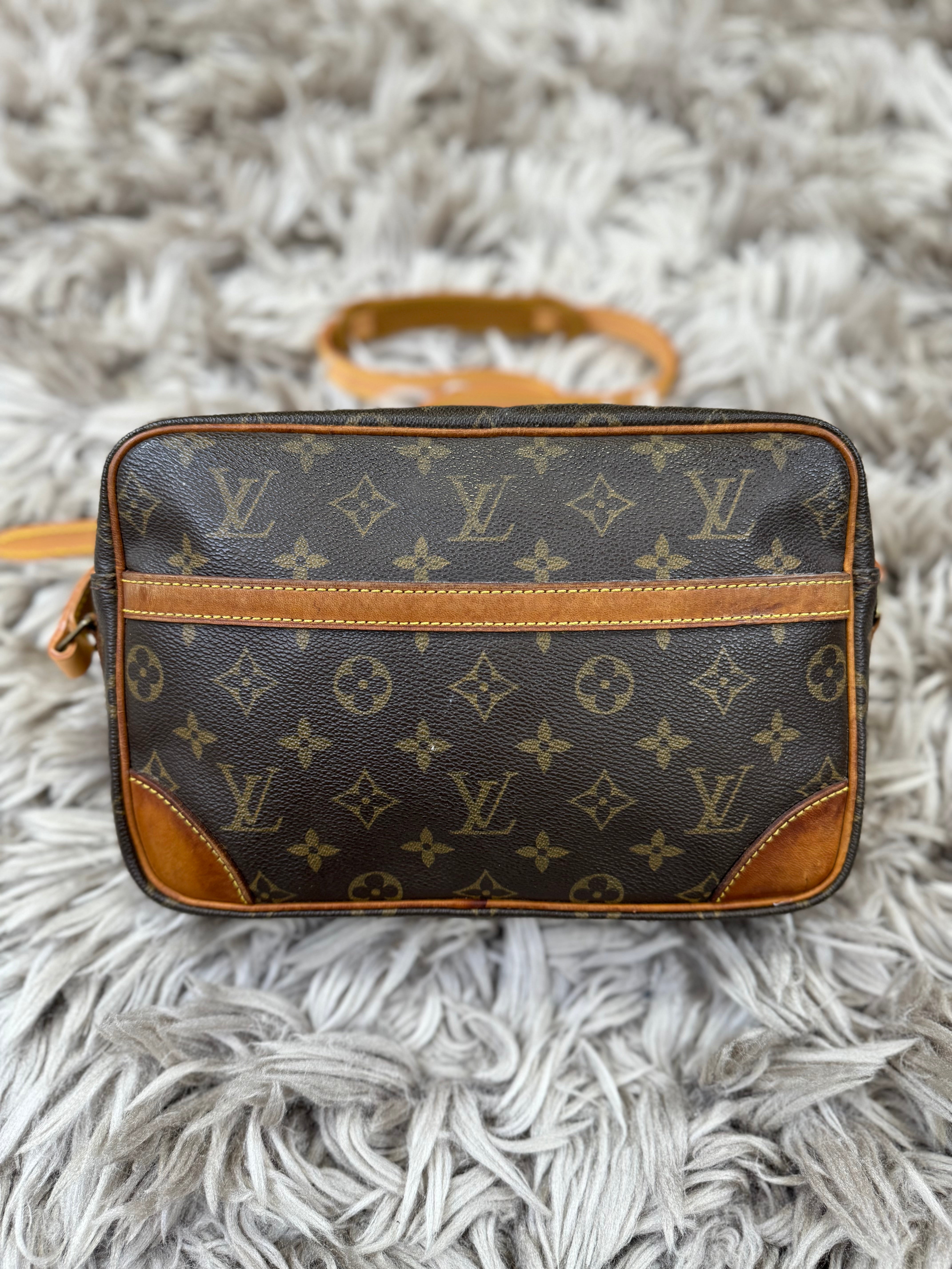 Louis Vuitton cross body bag