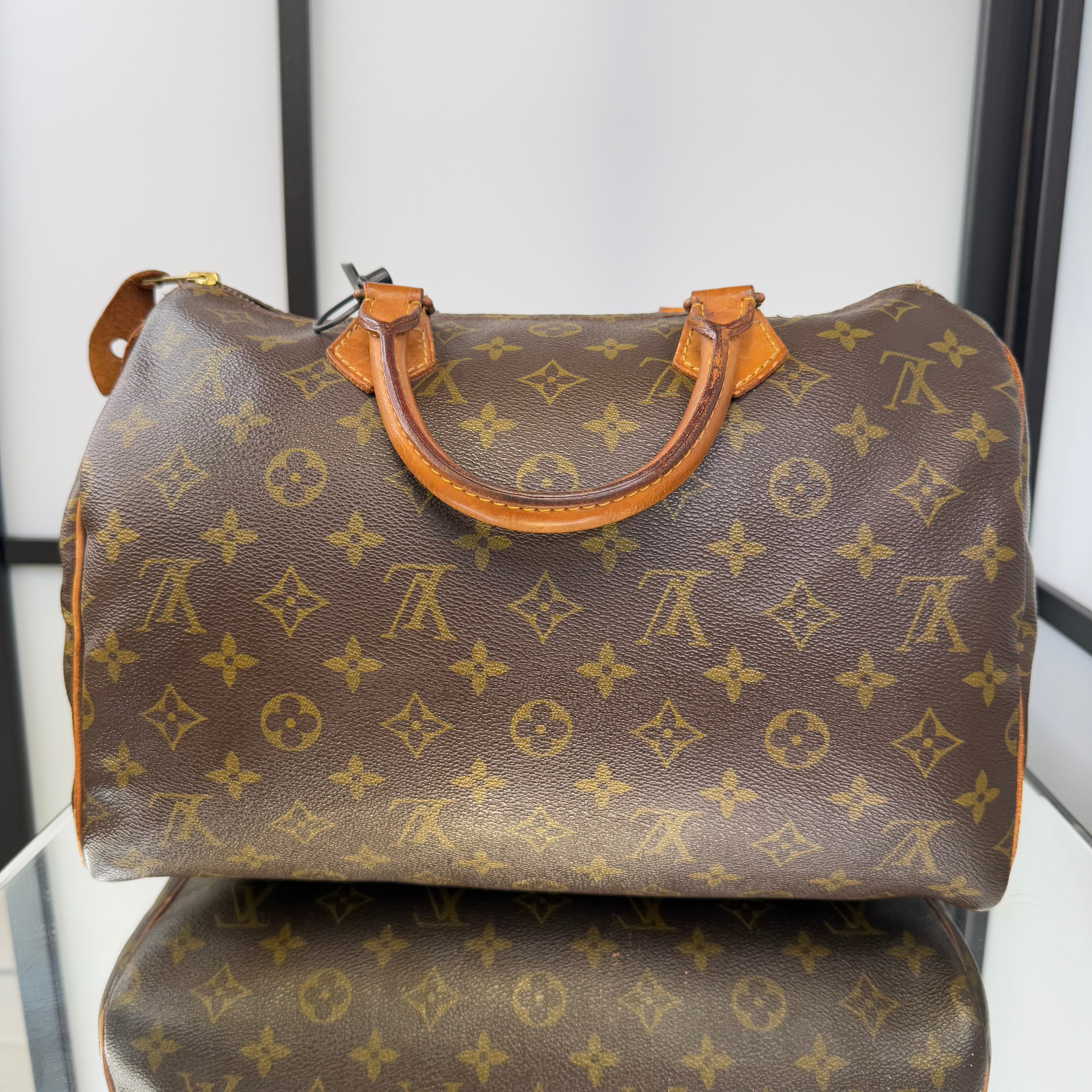 Louis Vuitton Monogram Speedy 30