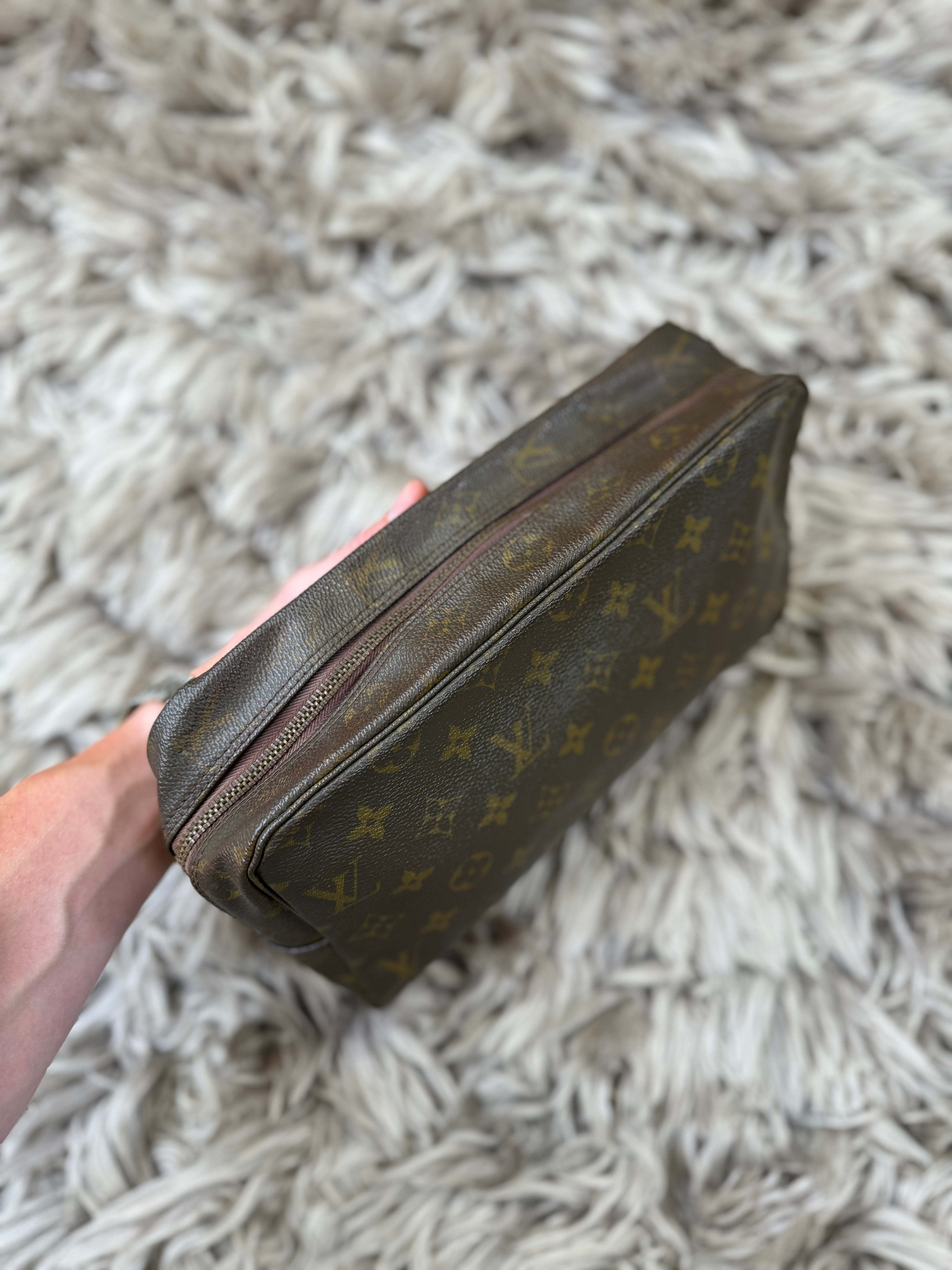 Louis Vuitton wash bag (large)