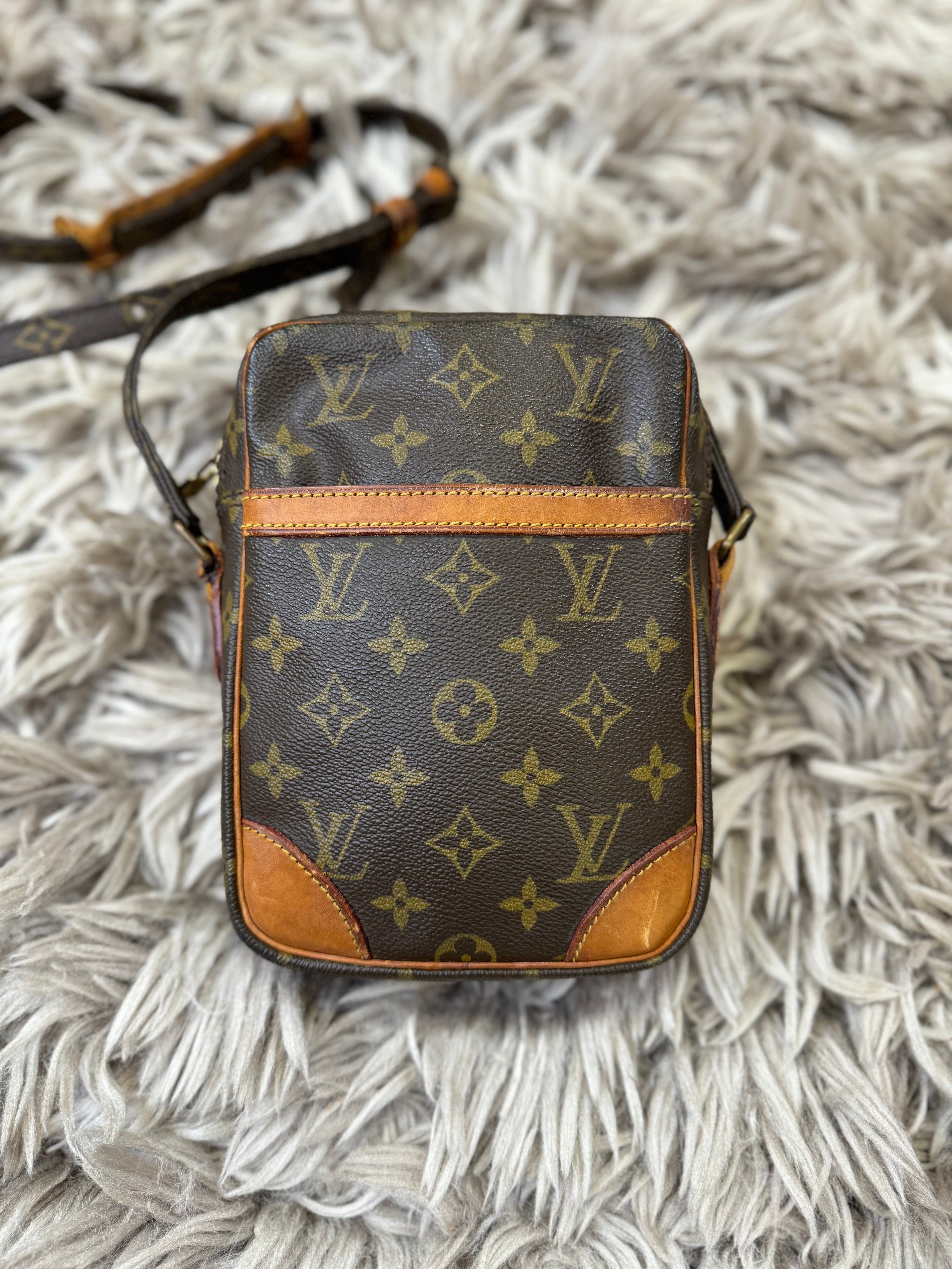 Louis Vuitton cross body bag