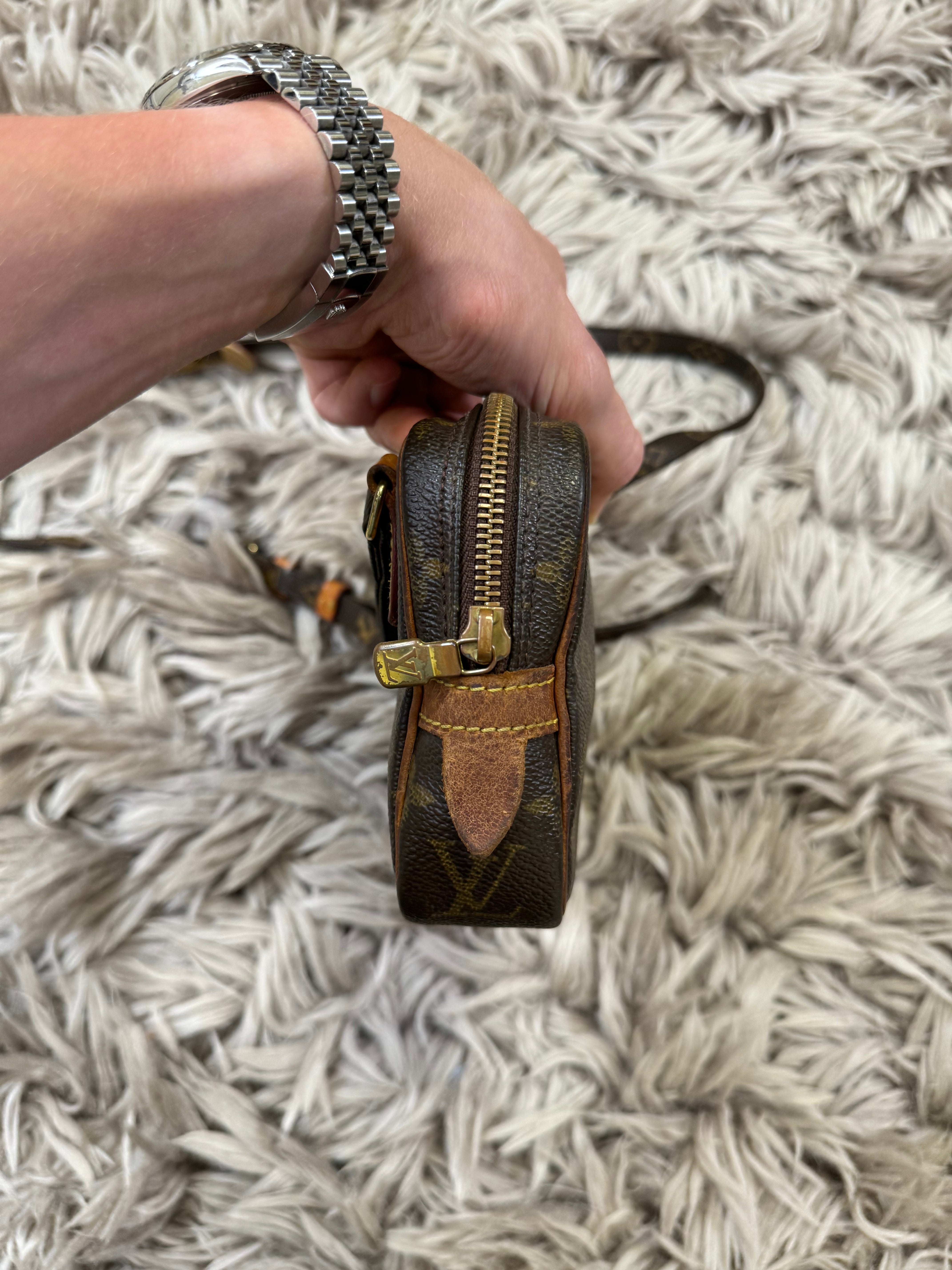 Louis Vuitton cross body side bag