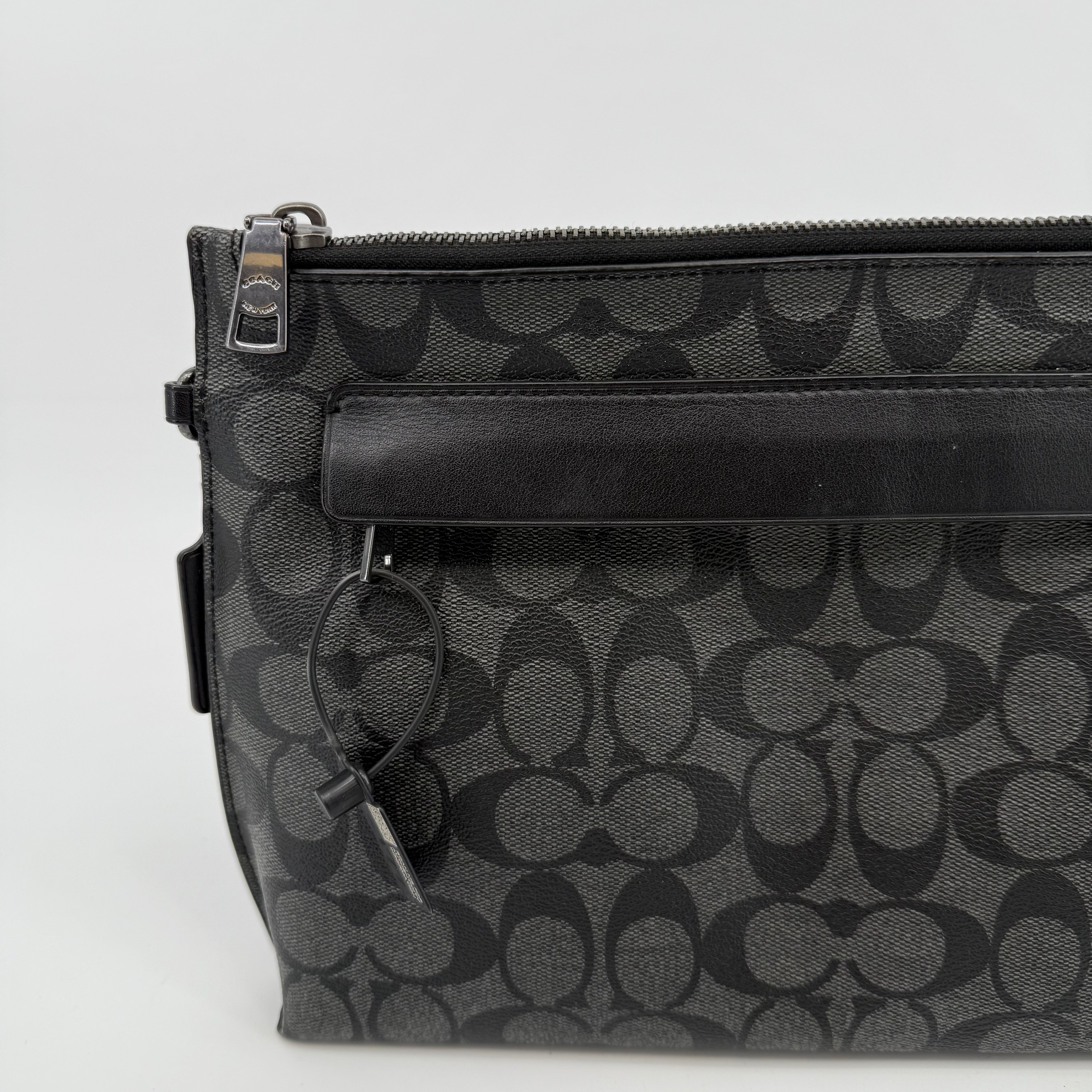 Coach Black Grey Signature Monogram 30 Pouch (L-177)