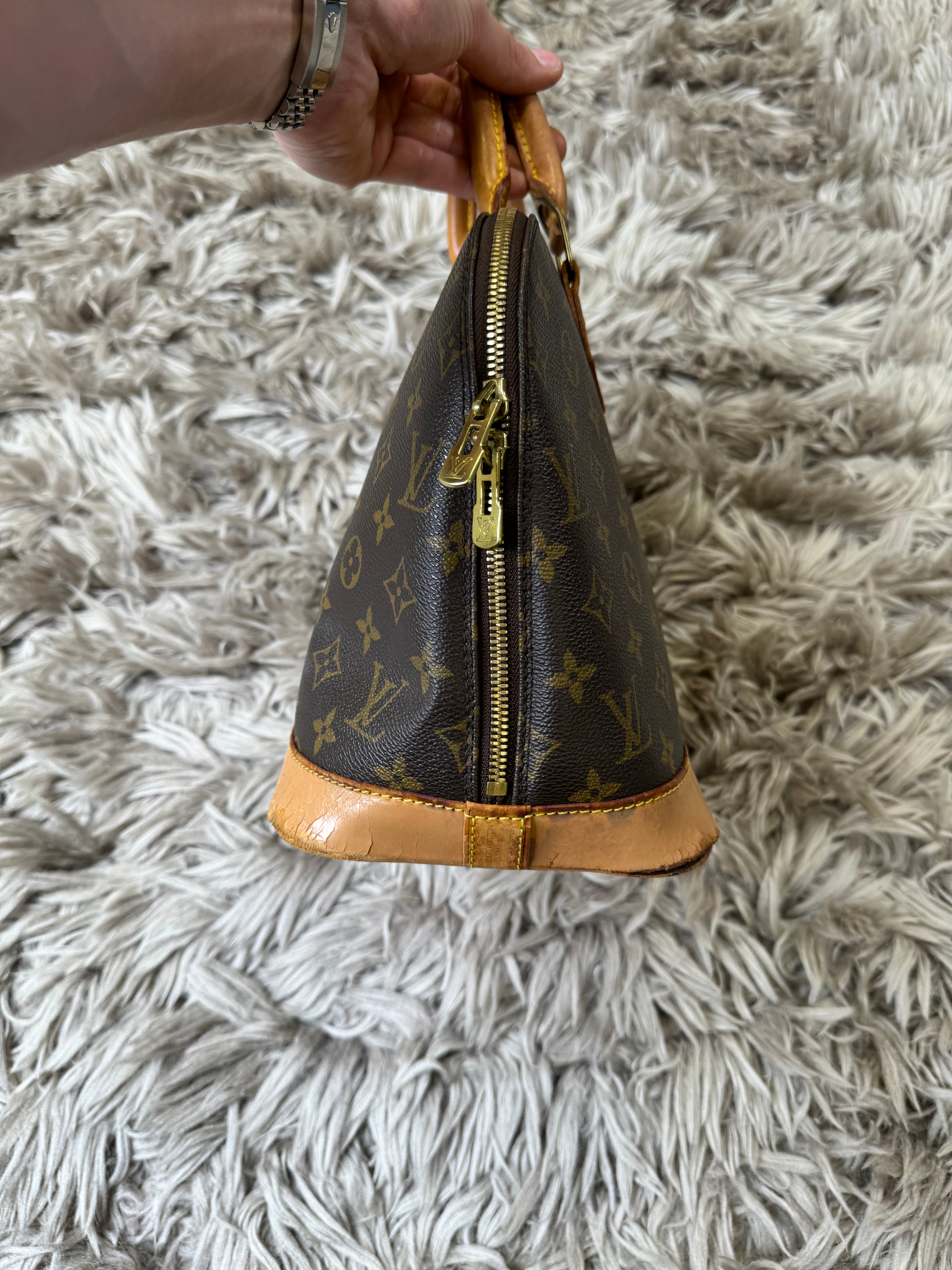 Louis Vuitton Alma