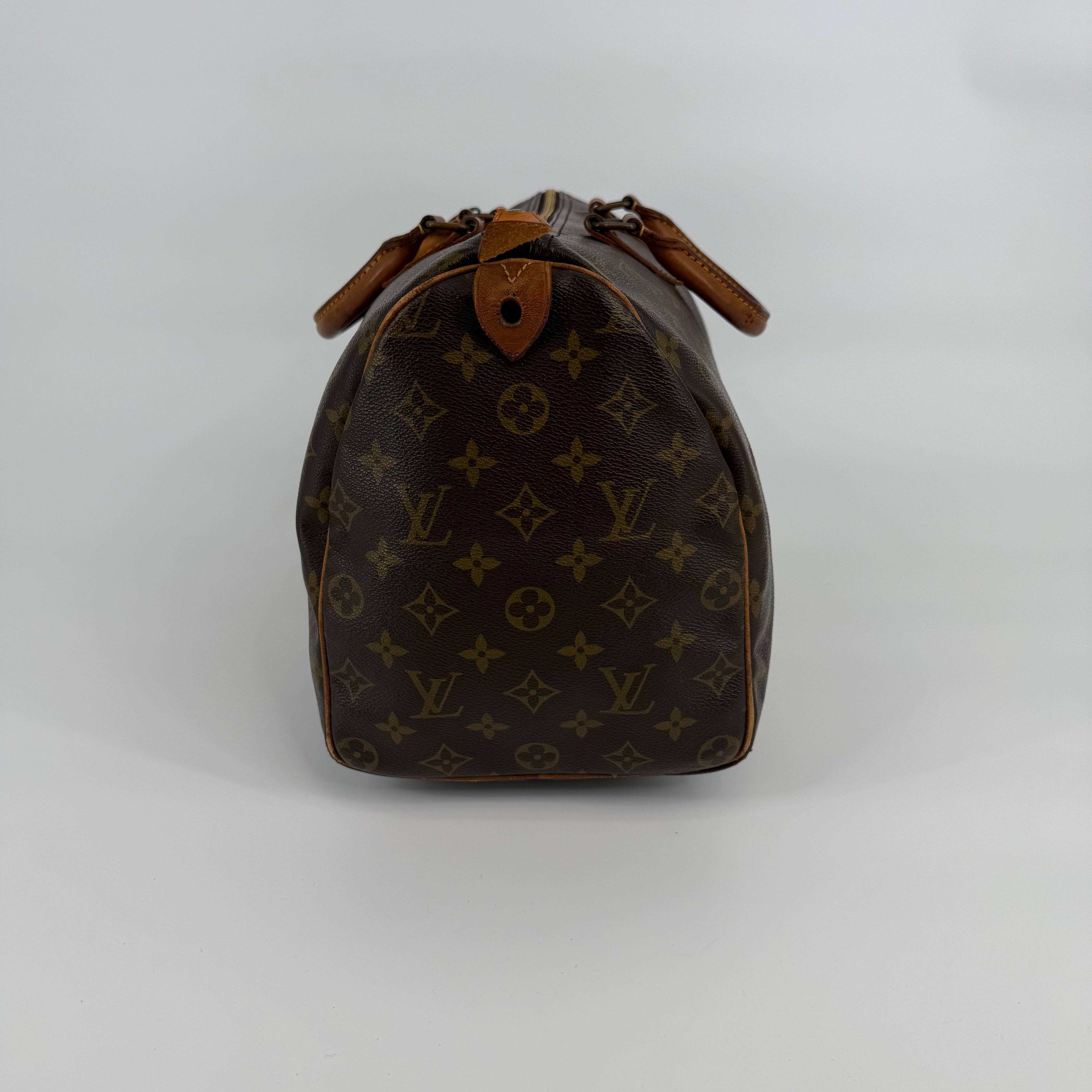 Louis Vuitton Monogram Speedy 35