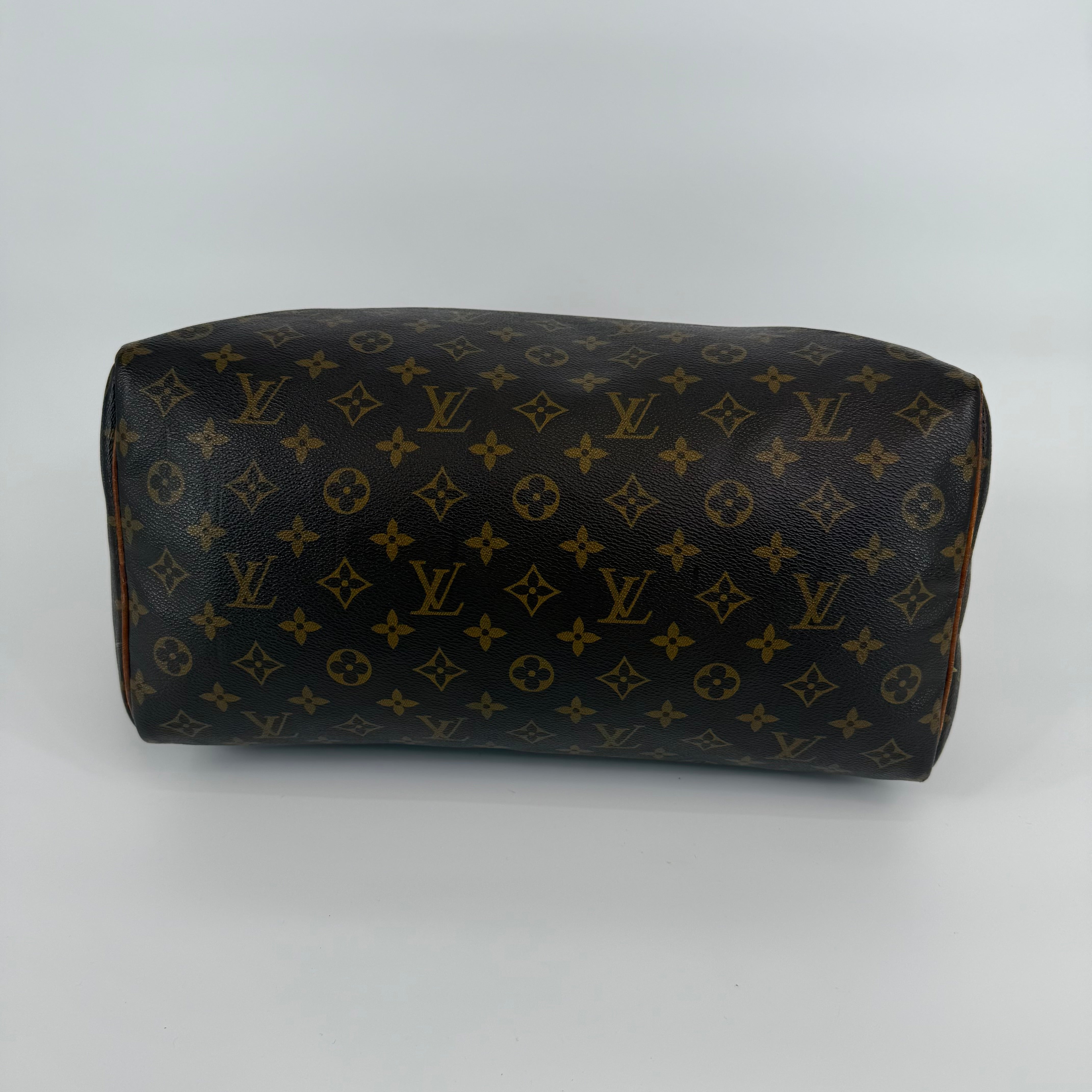 Louis Vuitton Monogram Speedy 35
