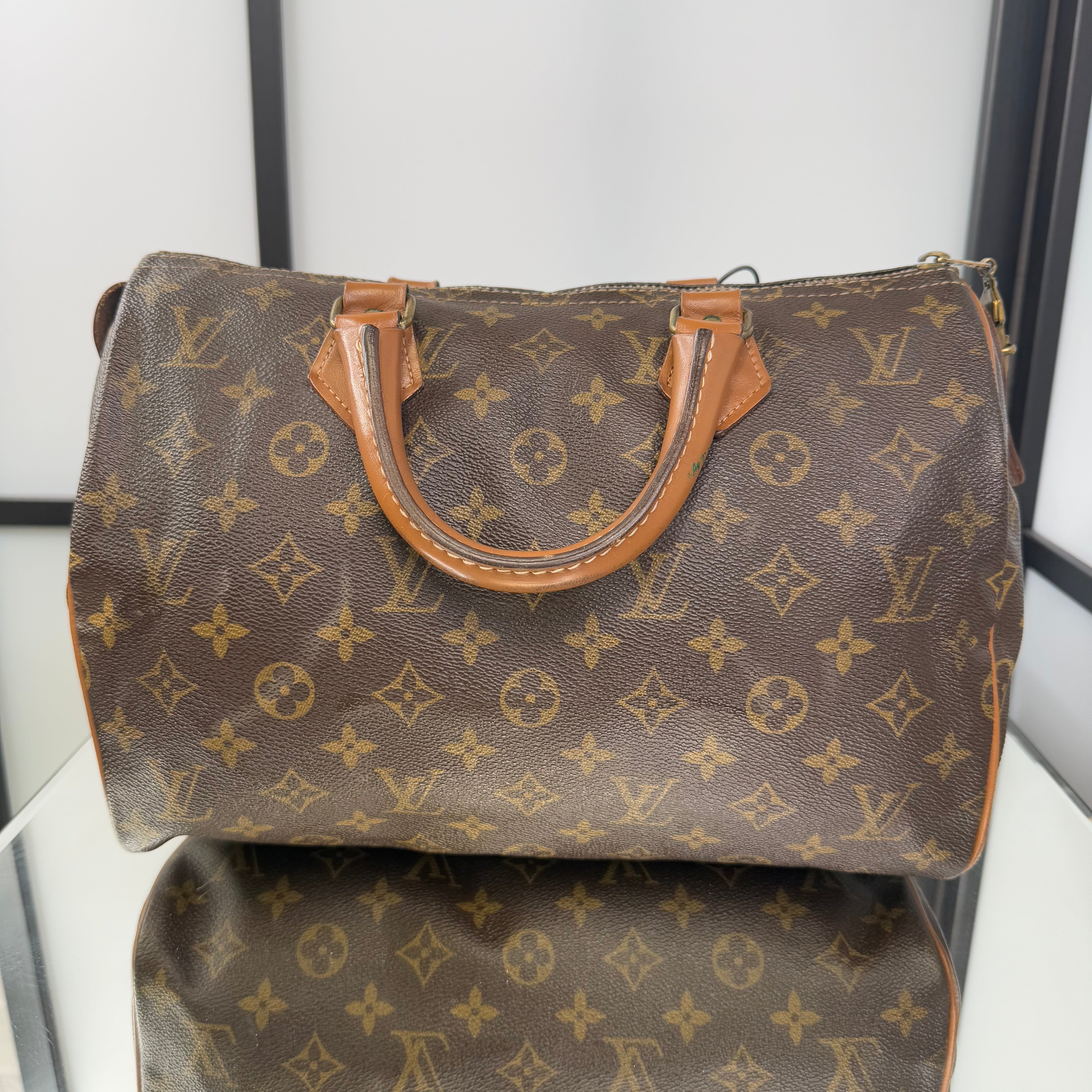 Louis Vuitton Monogram Speedy 30