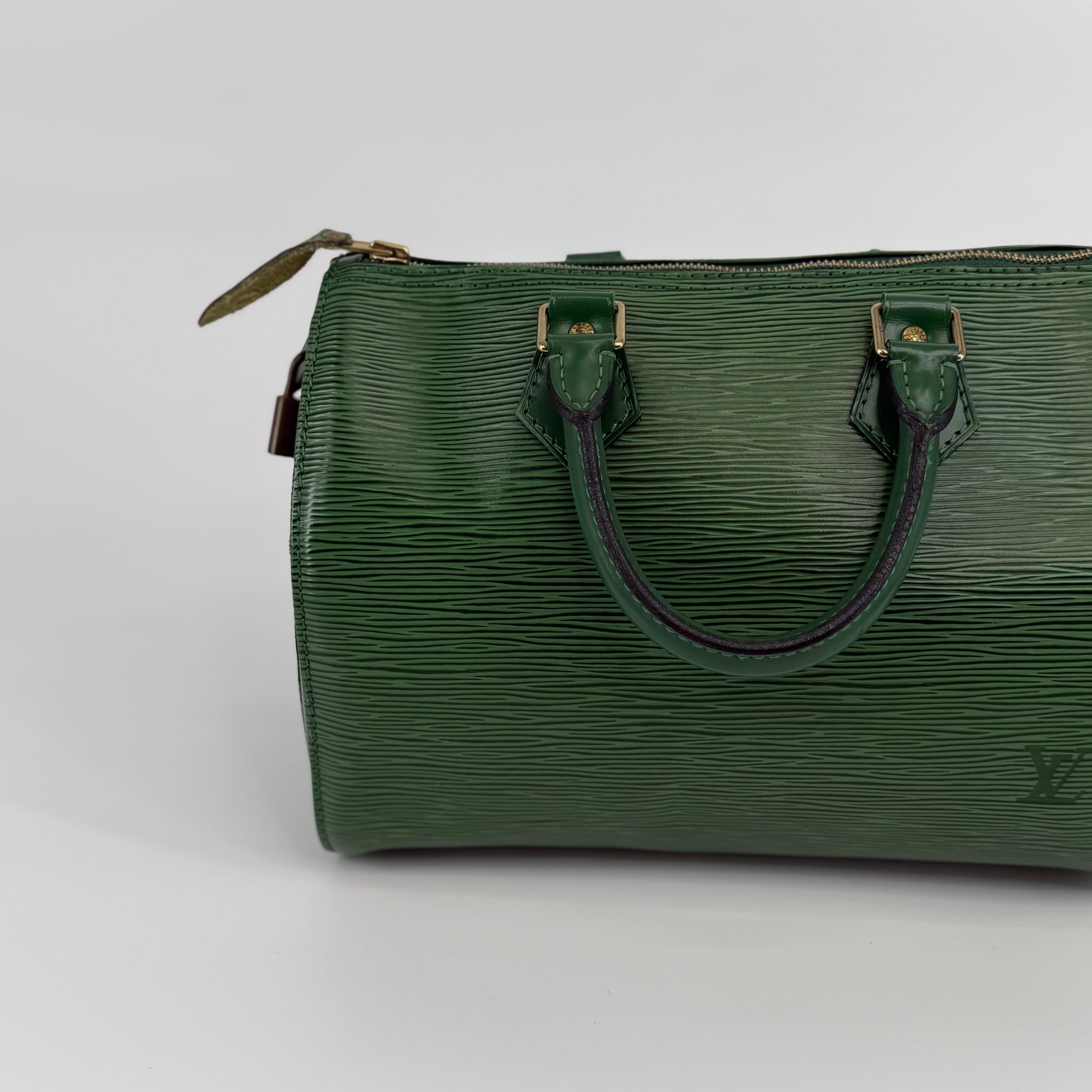 Louis Vuitton Epi Green Speedy 25