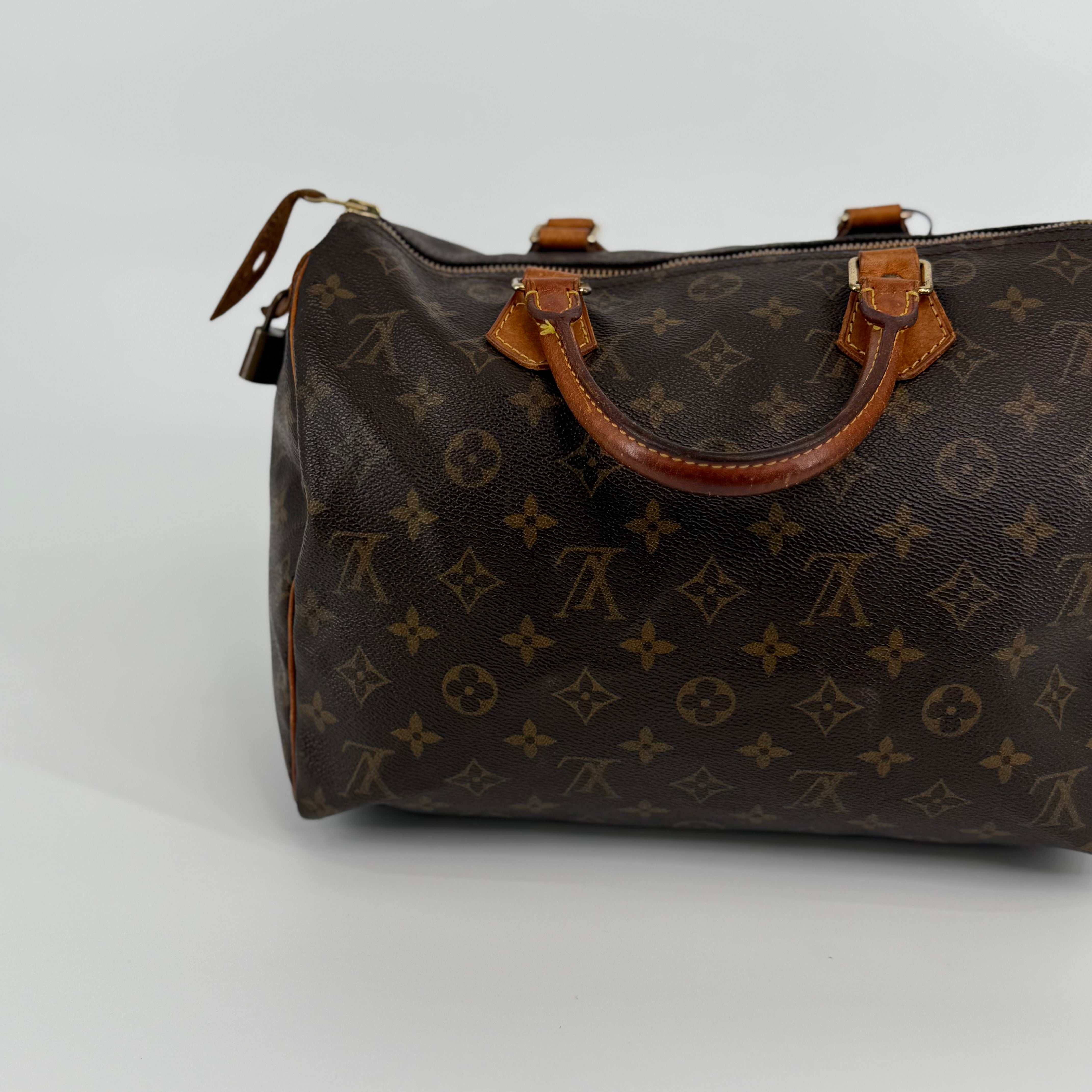 Louis Vuitton Monogram Speedy 30