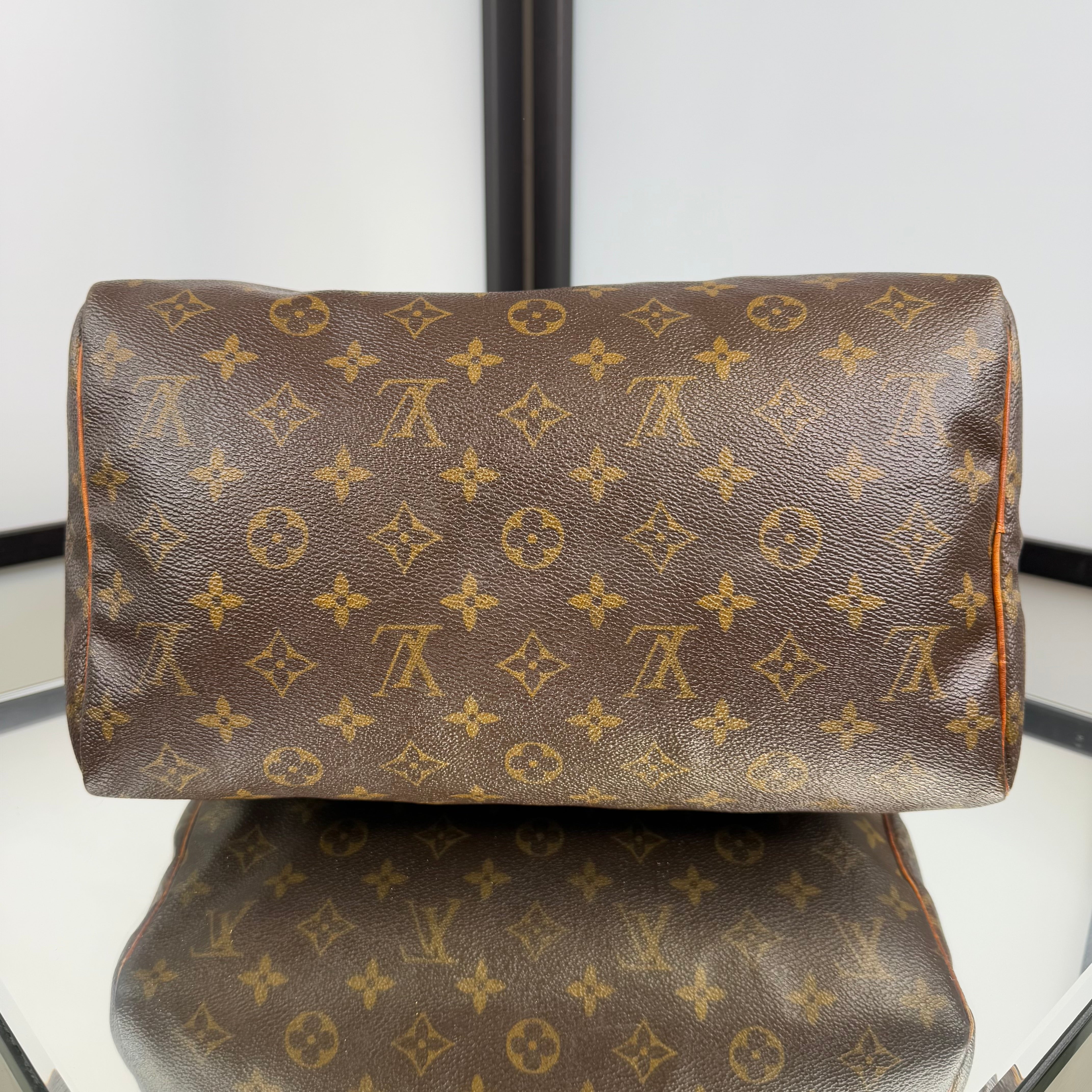 Louis Vuitton Monogram Speedy 30
