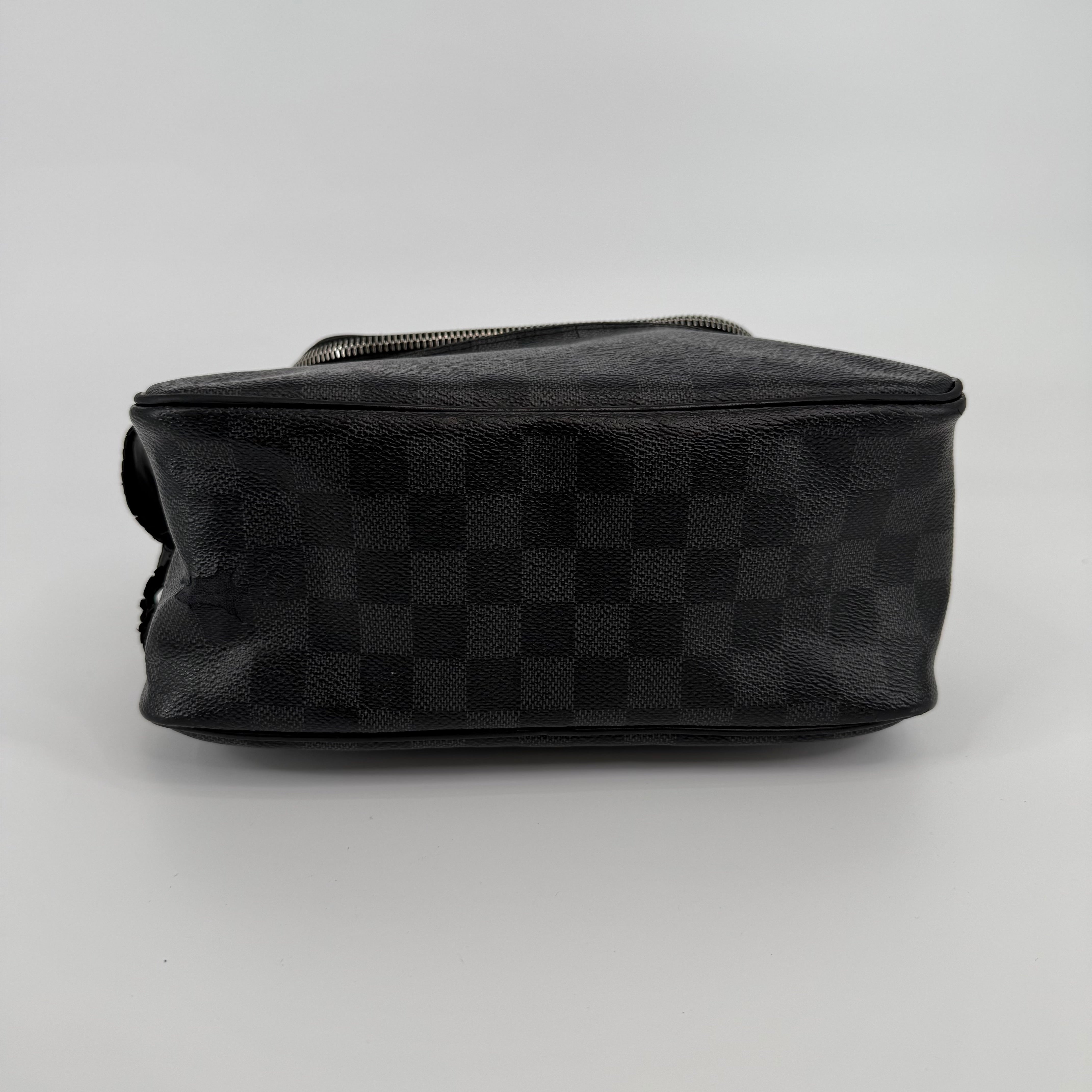 Louis Vuitton Damier Graphite Travel Toiletry Pouch 26