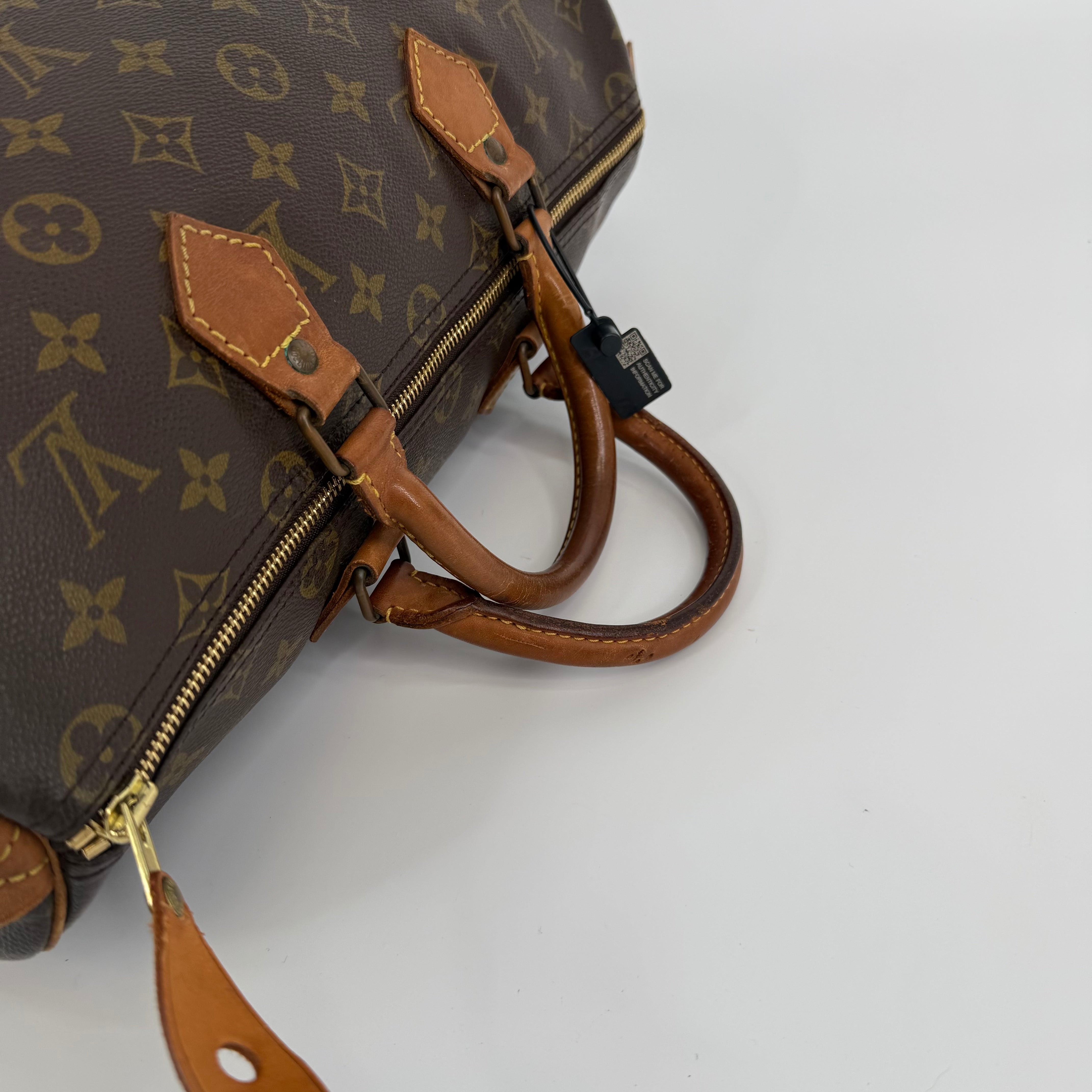 Louis Vuitton Monogram Speedy 35