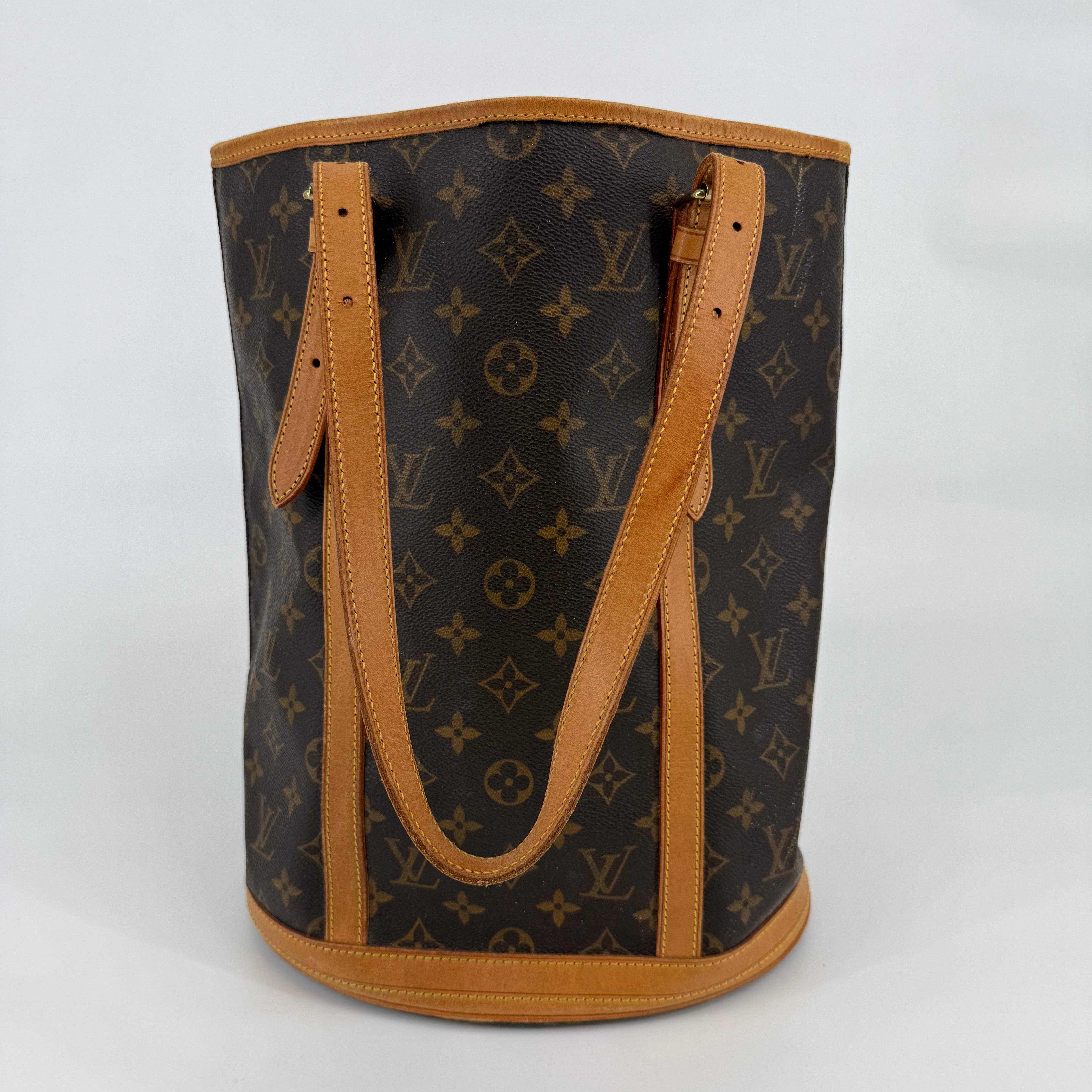 Louis Vuitton Monogram Bucket Bag GM