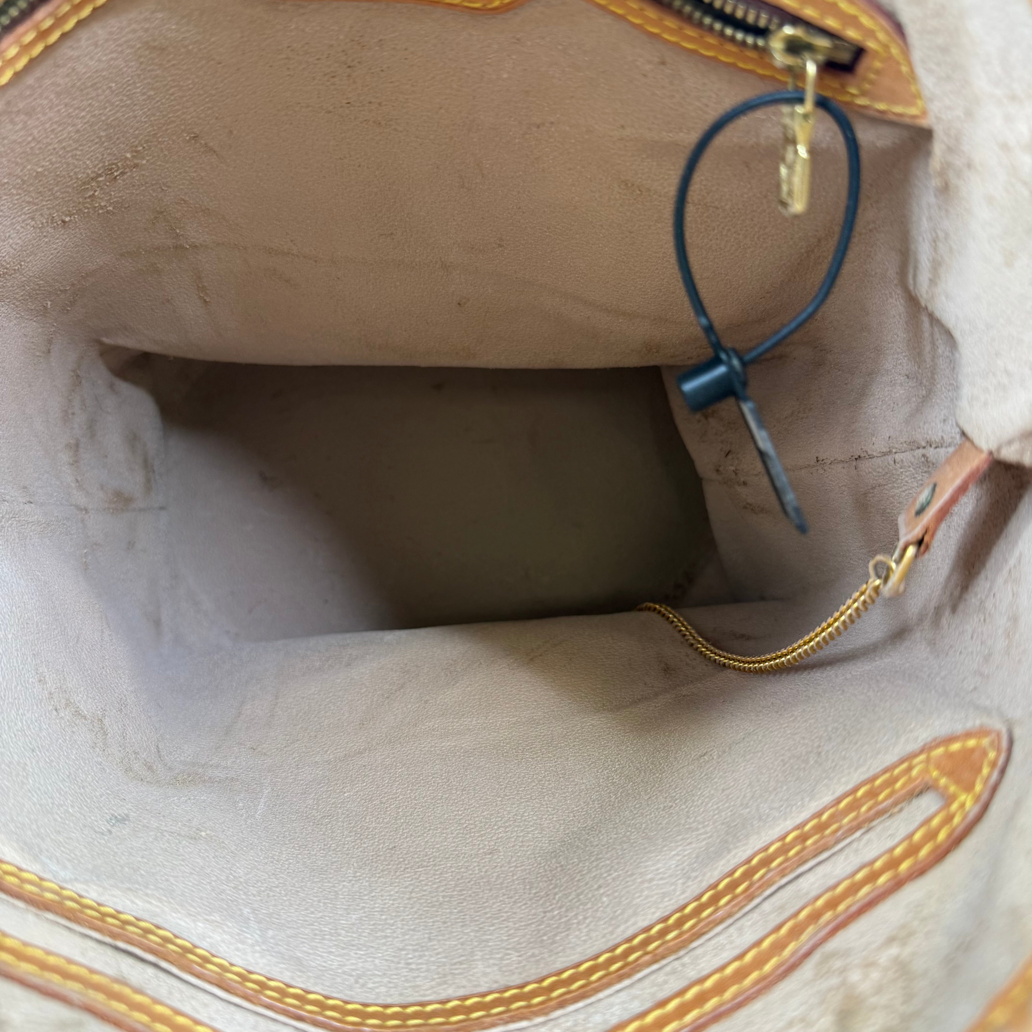 Louis Vuitton Monogram Bucket Bag GM