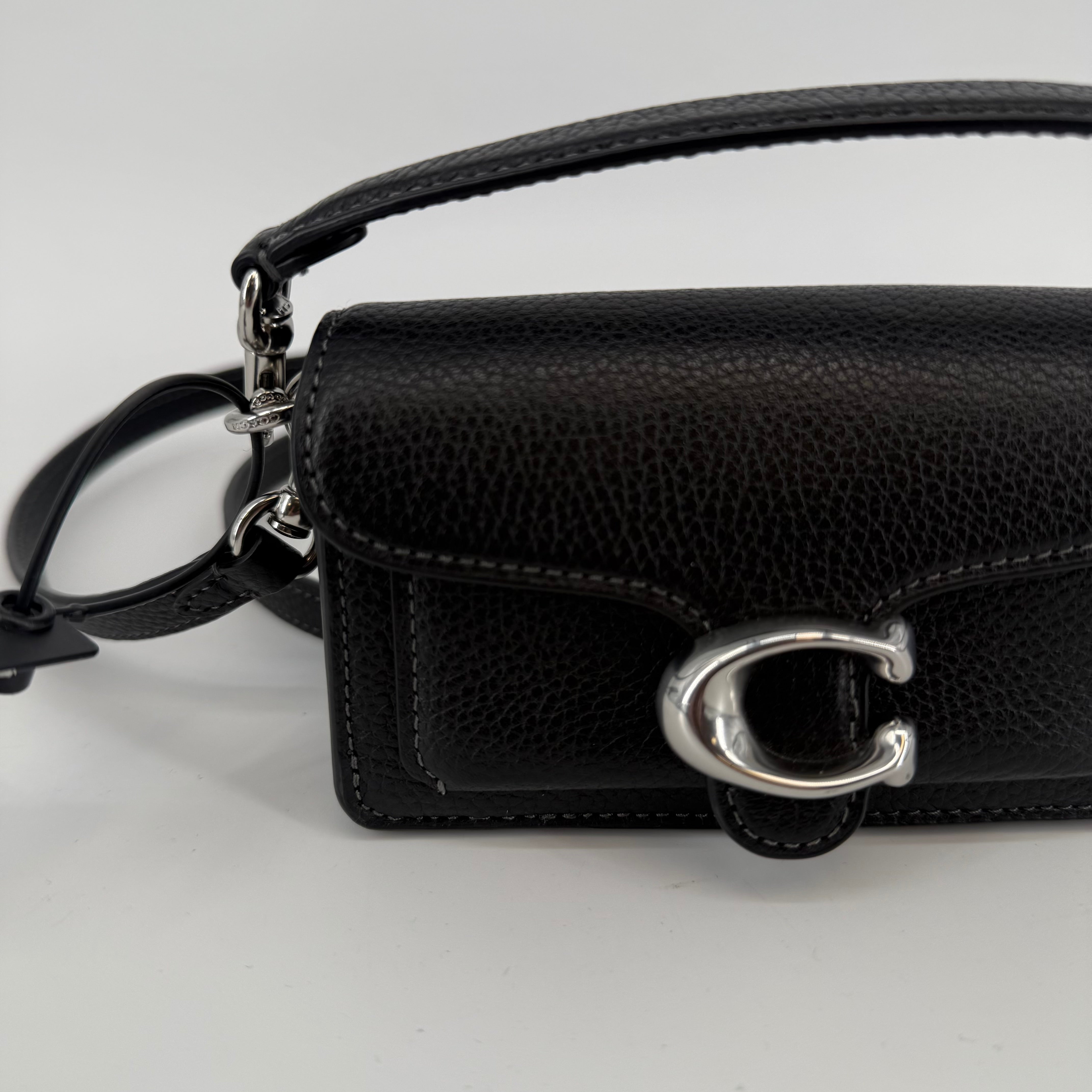 Coach Black Cobbled Leather Tabby 12 Handbag (L-347)