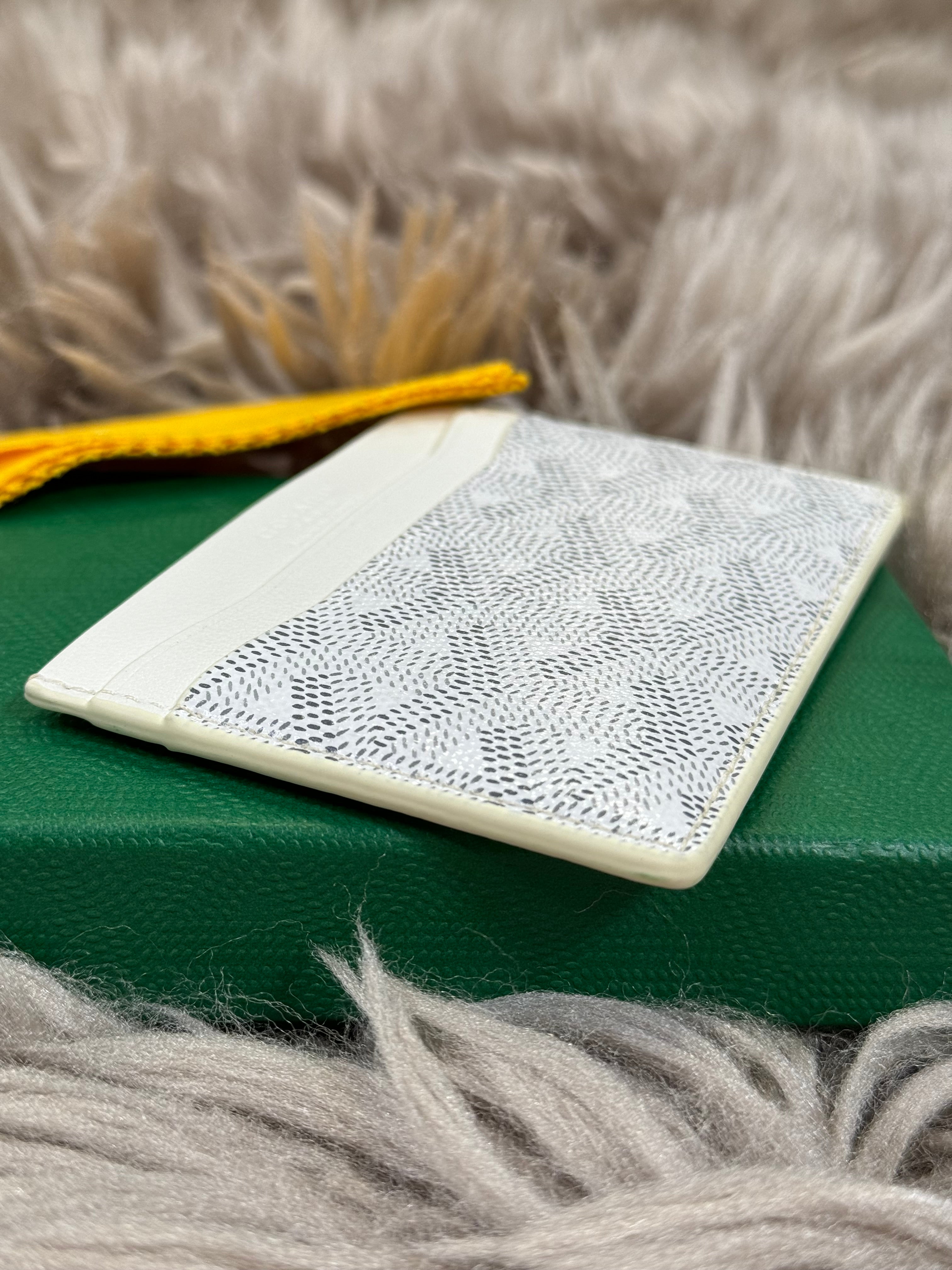 GOYARD white cardholder