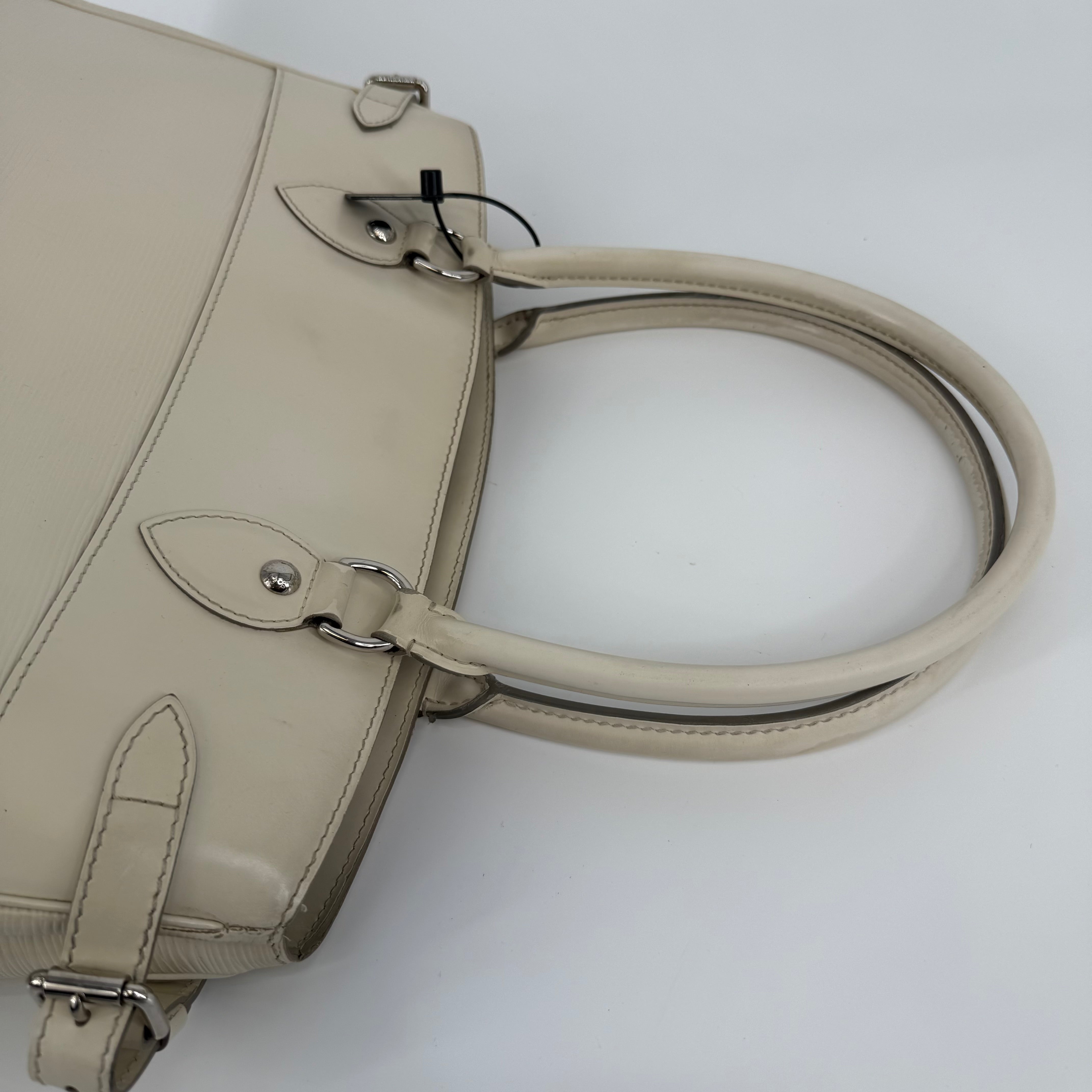 Louis Vuitton Epi White Passy GM Handbag