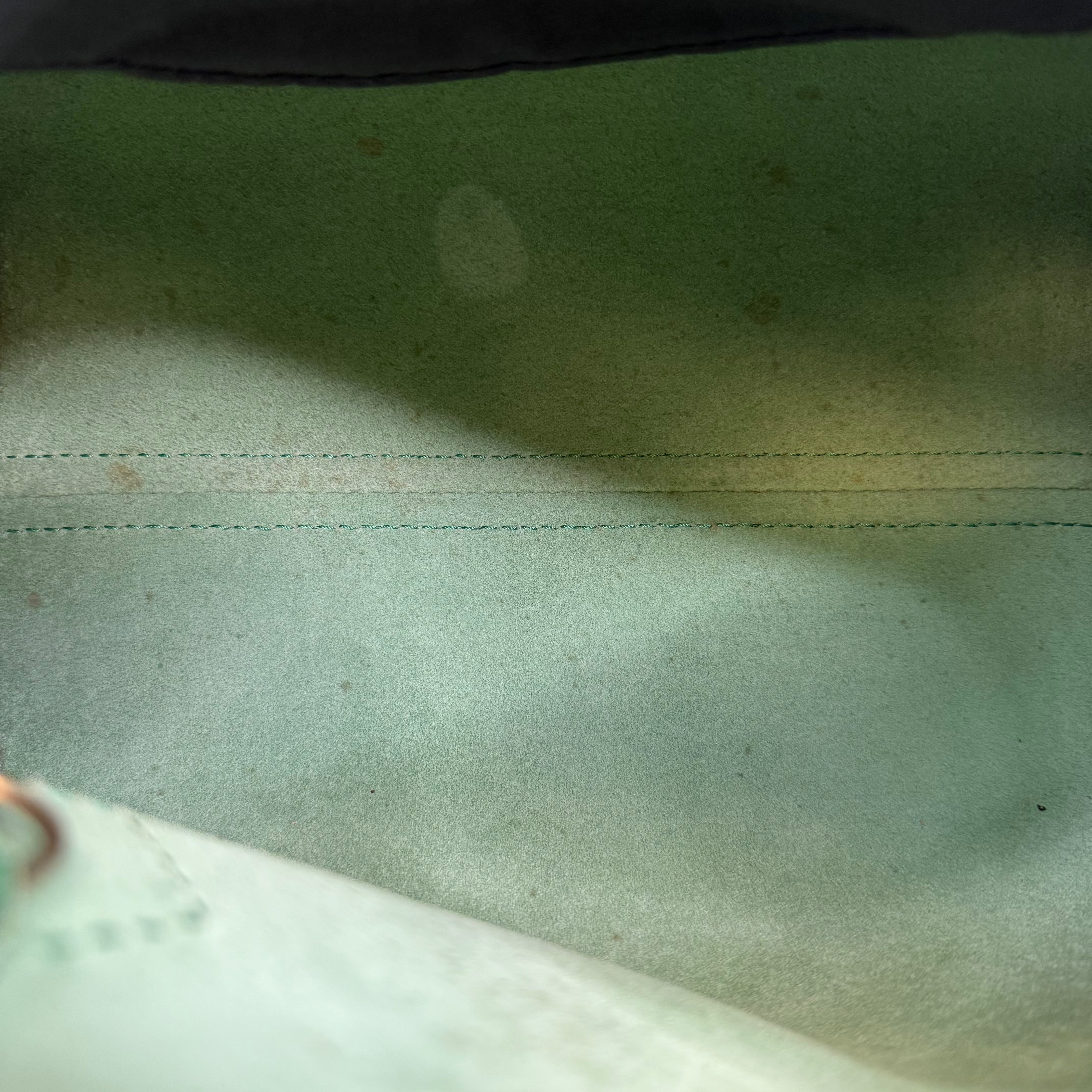 Louis Vuitton Epi Green Speedy 25