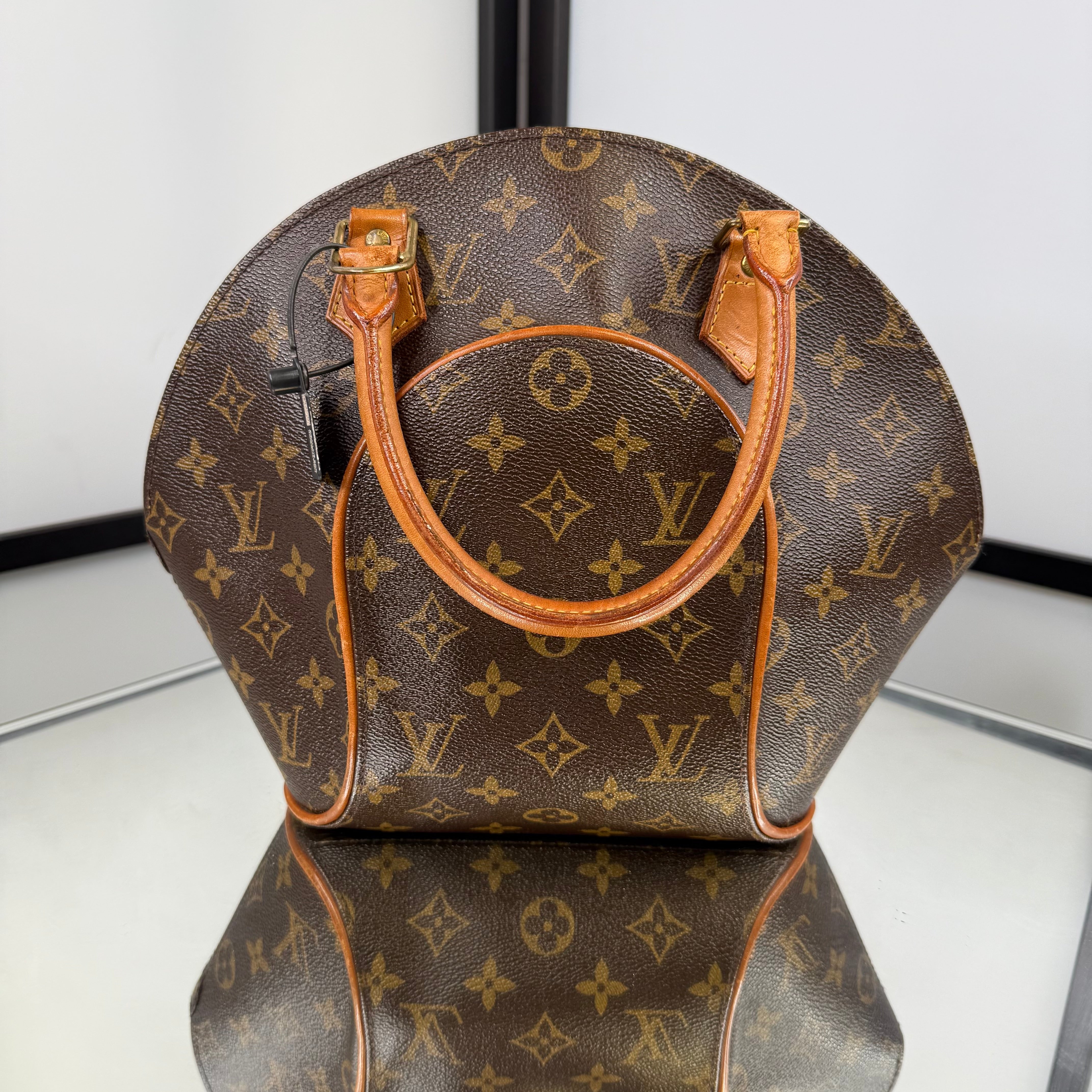 Louis Vuitton Monogram Ellipse Hand Bag