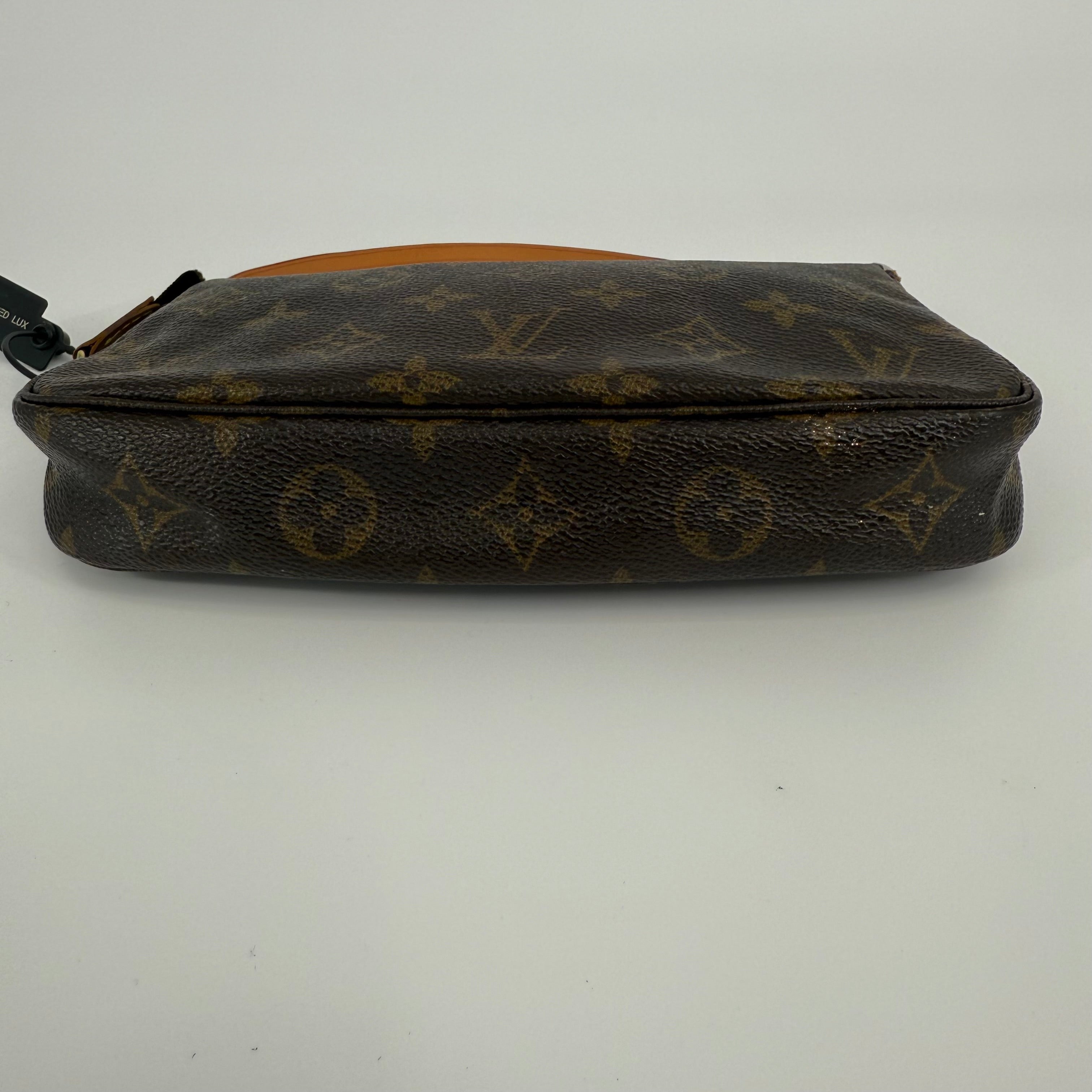 Louis Vuitton Monogram Pochette 20