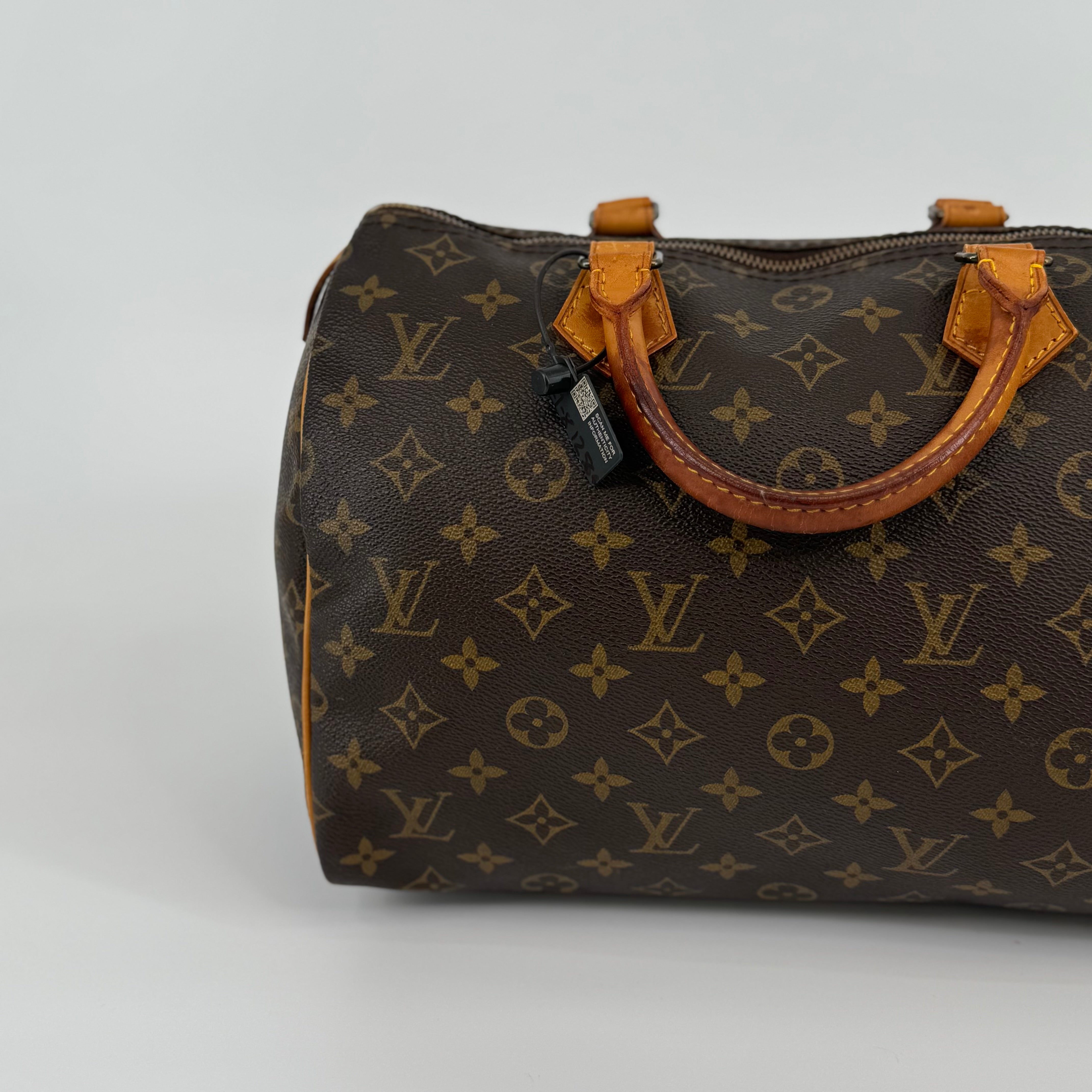 Louis Vuitton Monogram Speedy 30