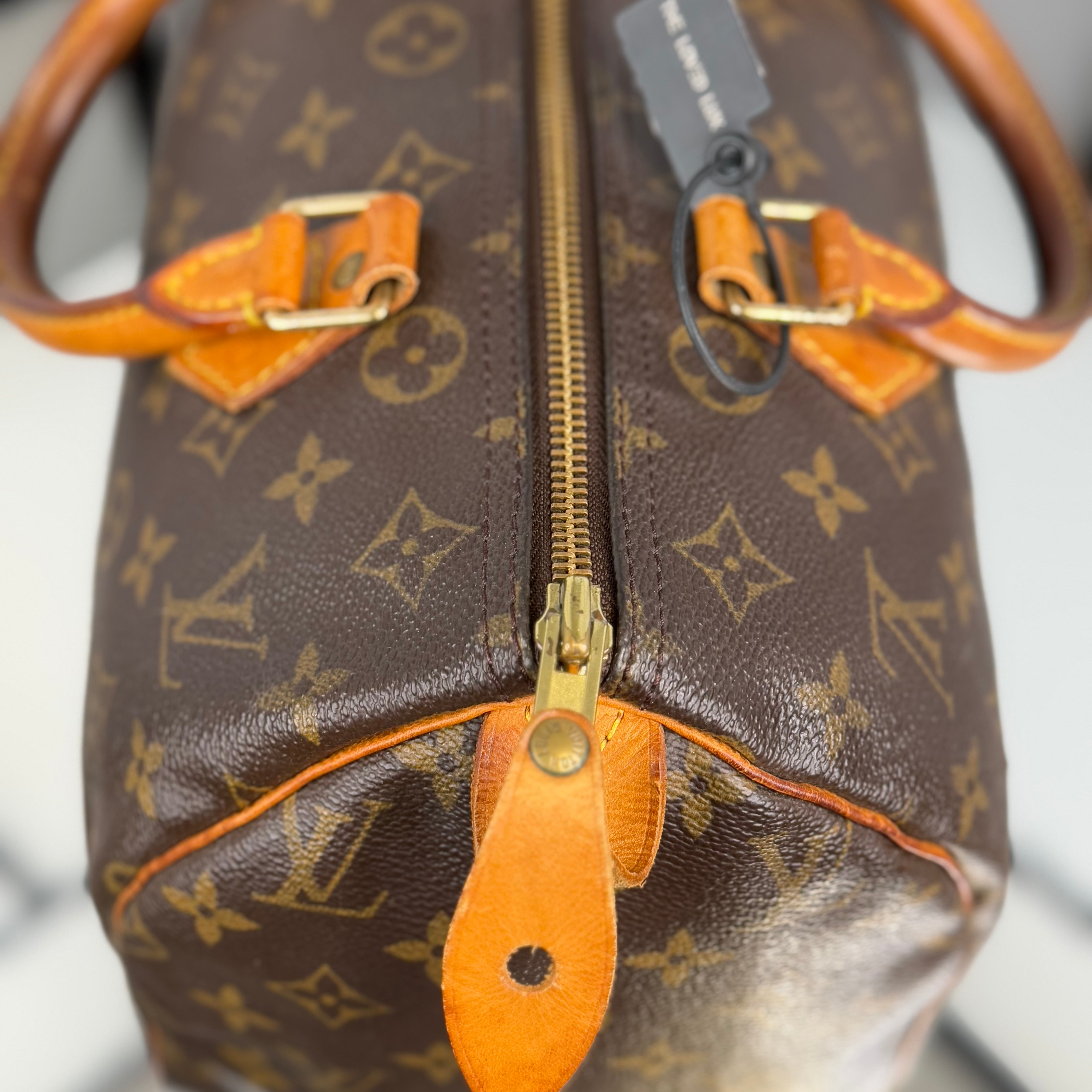Louis Vuitton Monogram Speedy 30