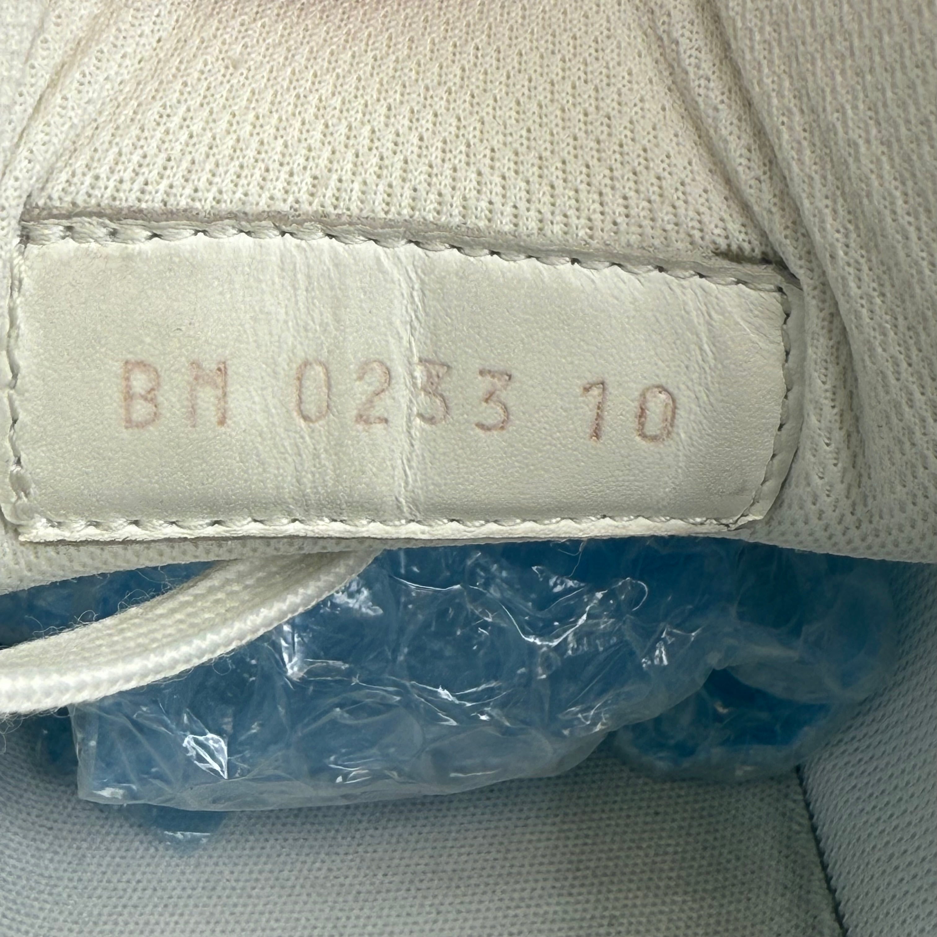 Louis Vuitton Luxury Blue Trainer Size 44