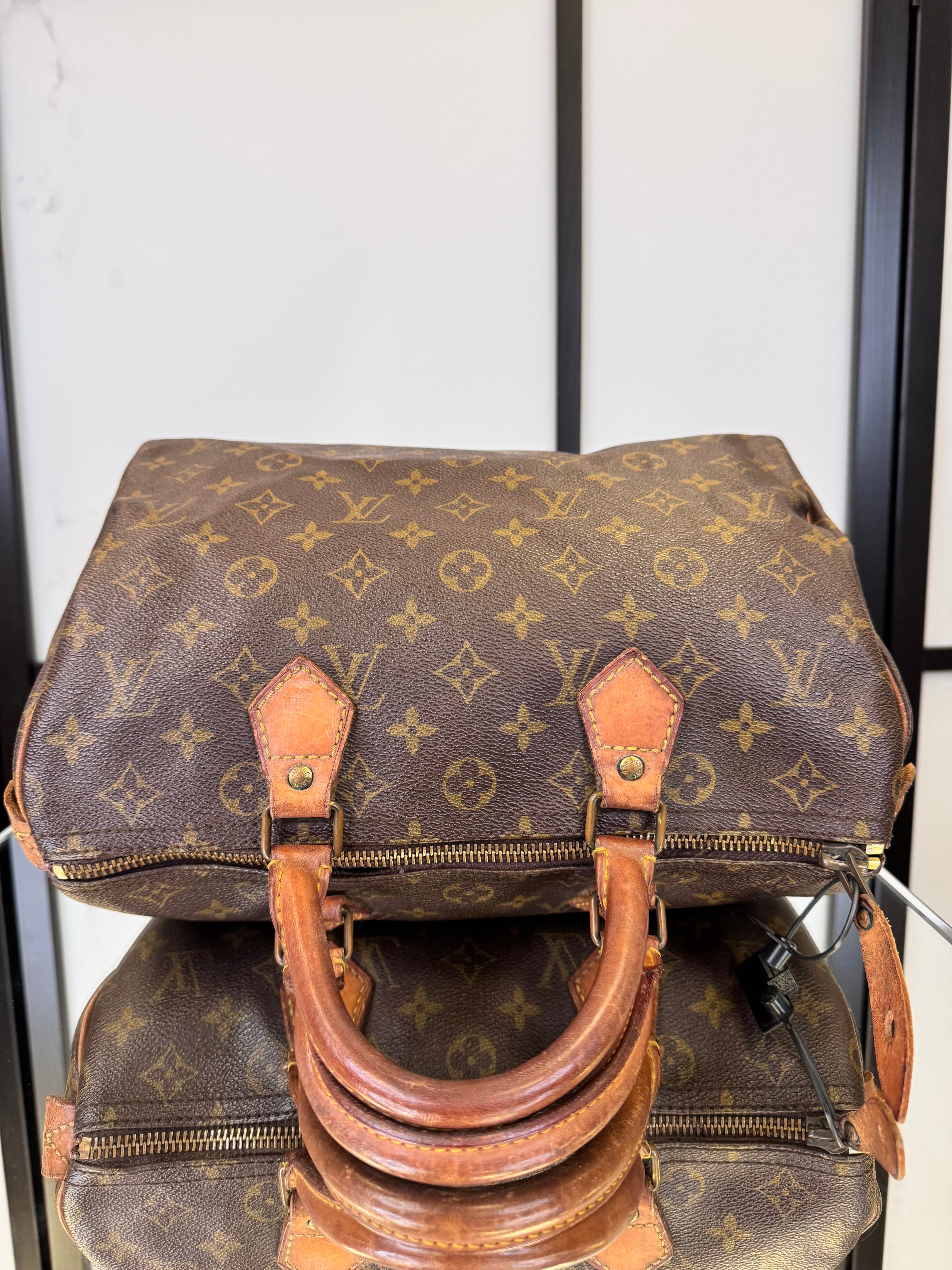 Louis Vuitton Speedy 30