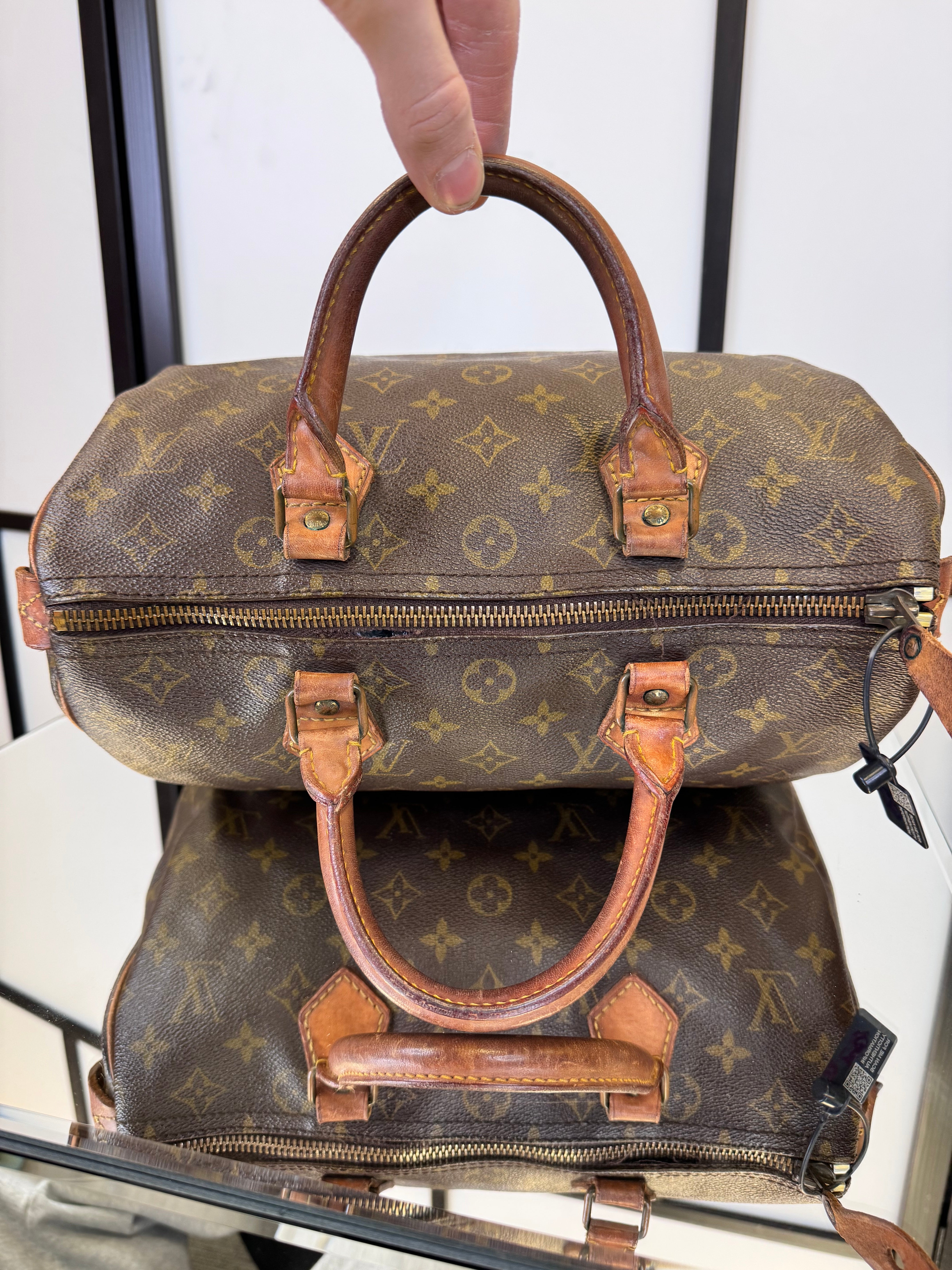 Louis Vuitton Speedy 30