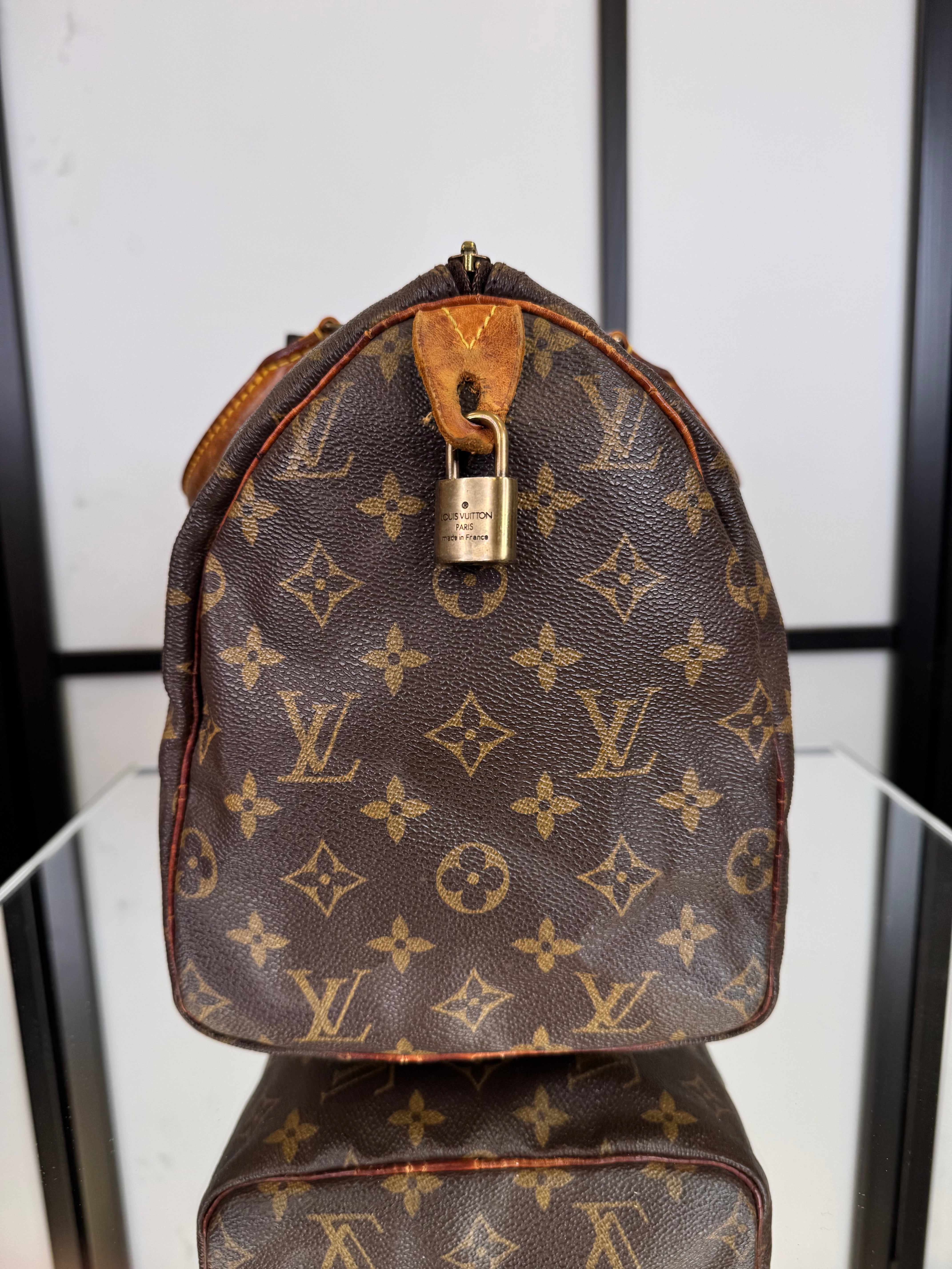 Louis Vuitton Speedy 30