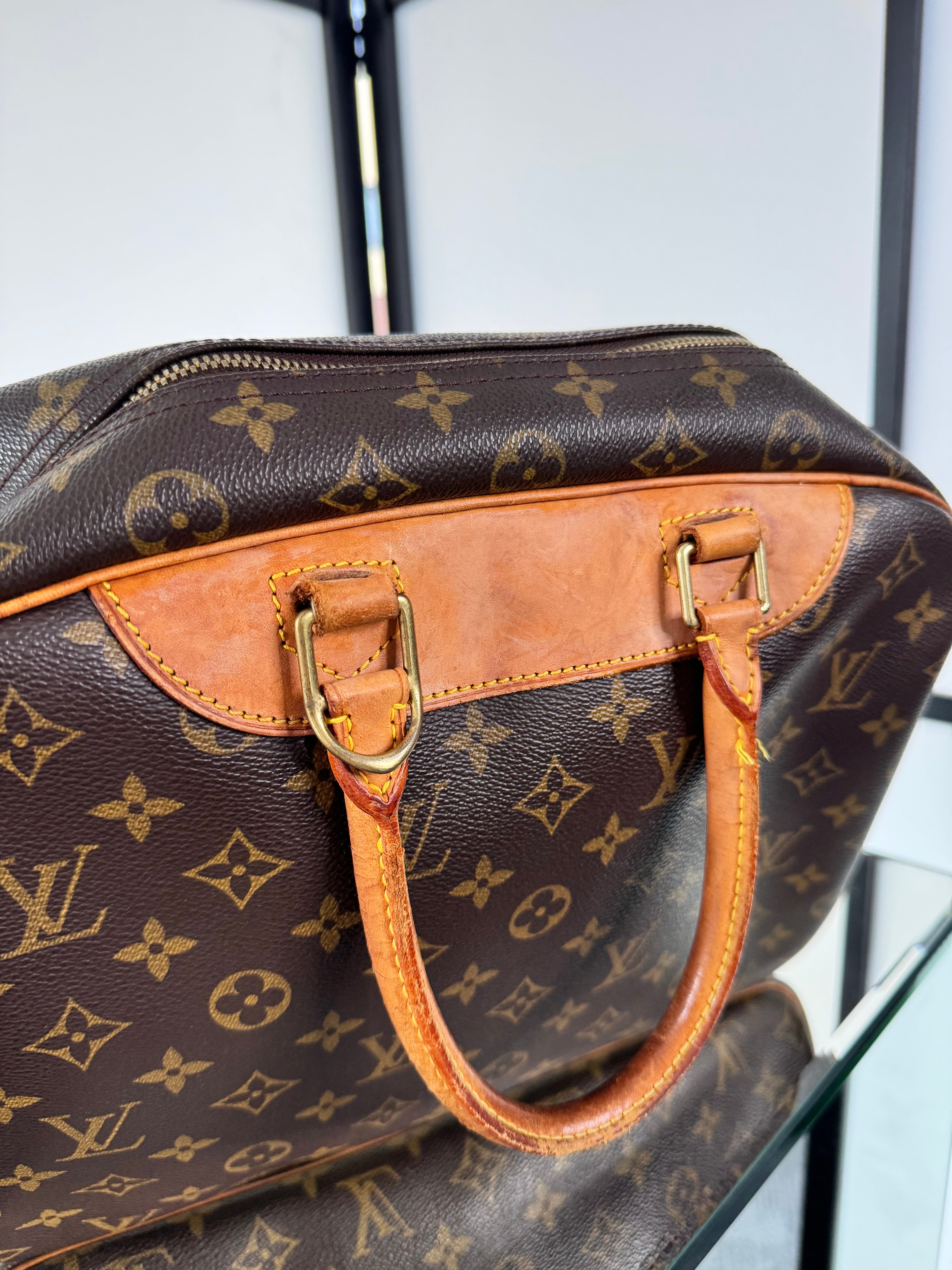 Louis Vuitton Deauville handbag