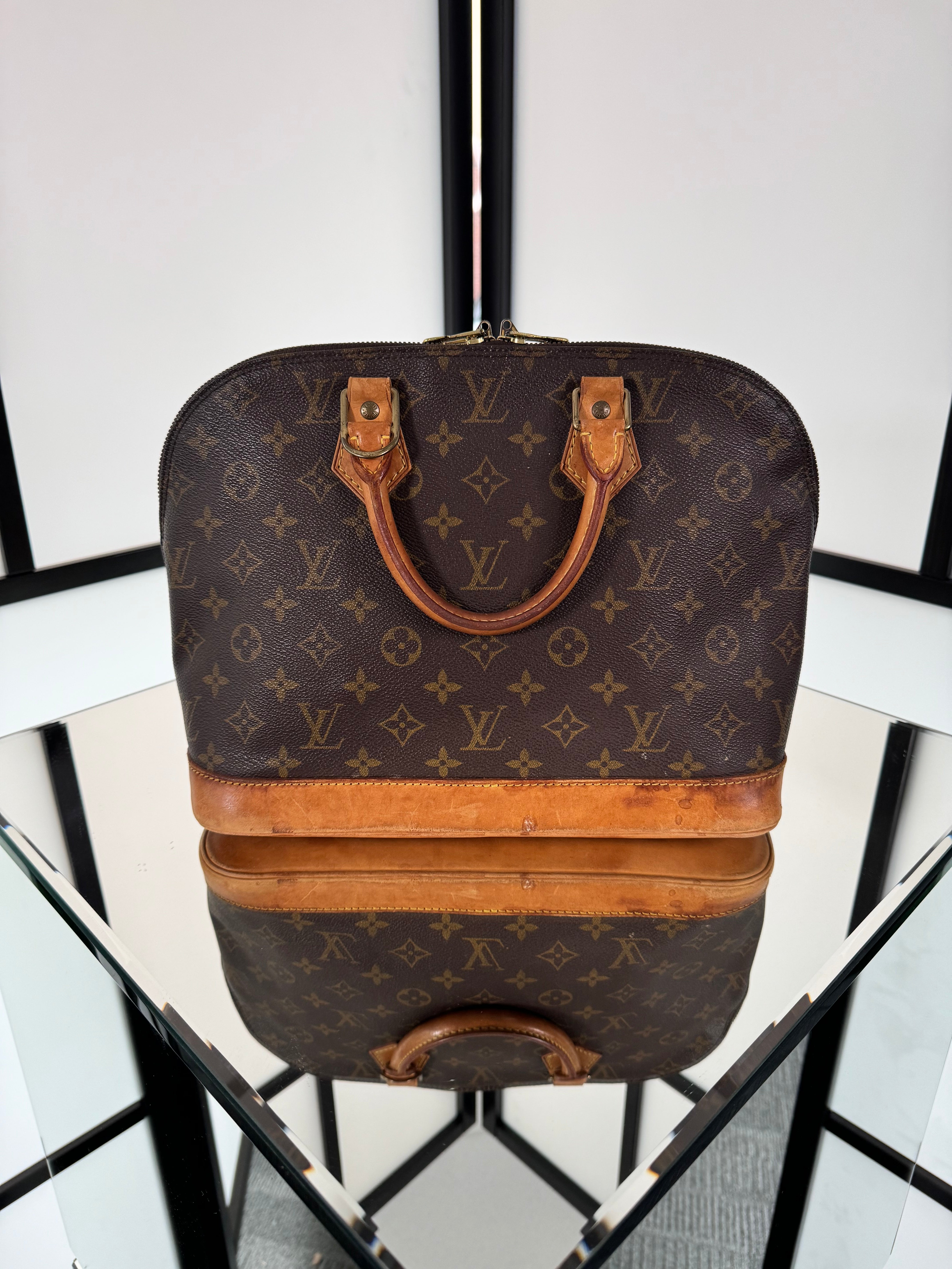 Louis Vuitton Alma